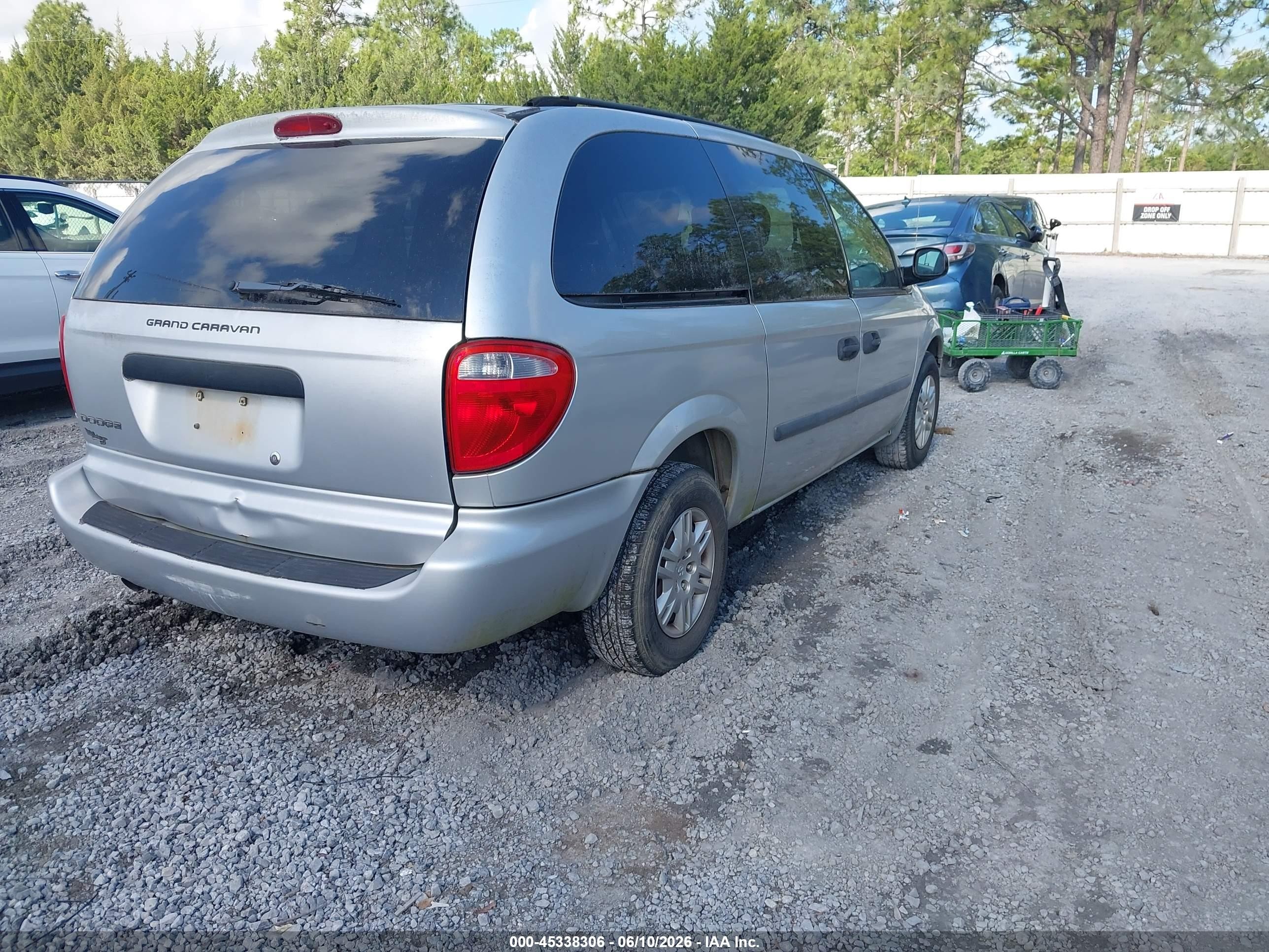 2006 Dodge Grand Caravan Se Silver vin: 1D4GP24R56B677687
