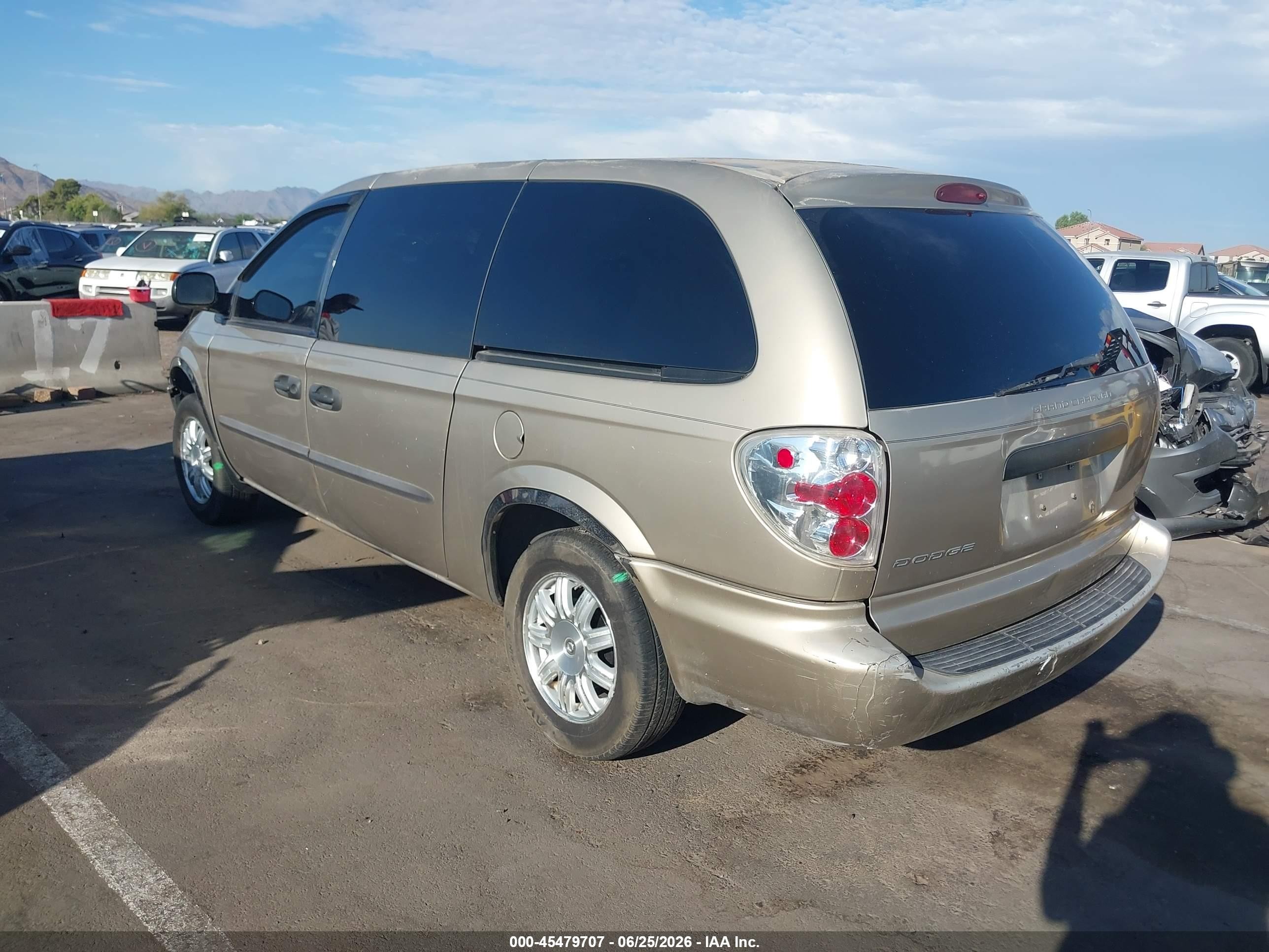 2004 Dodge Grand Caravan Se Золотой vin: 1D4GP24R64B513913