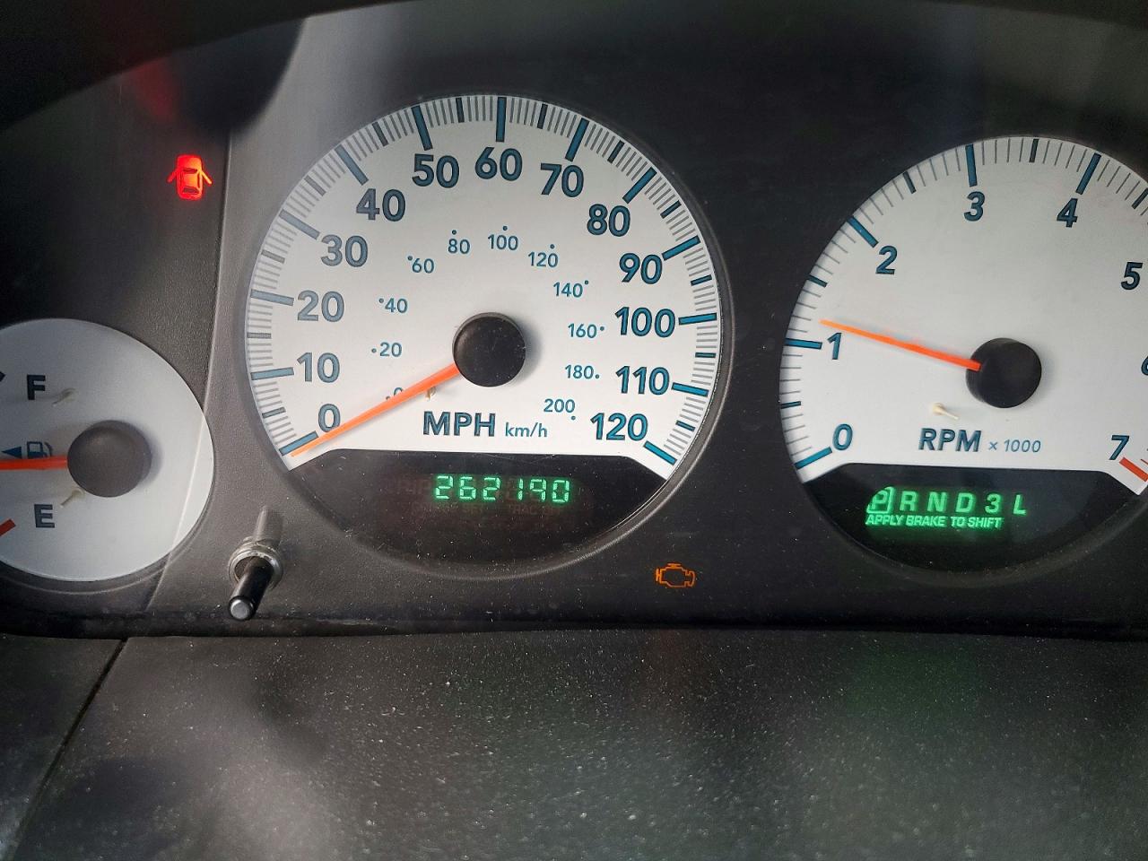 2005 Dodge Grand Caravan Se White vin: 1D4GP24R65B186978