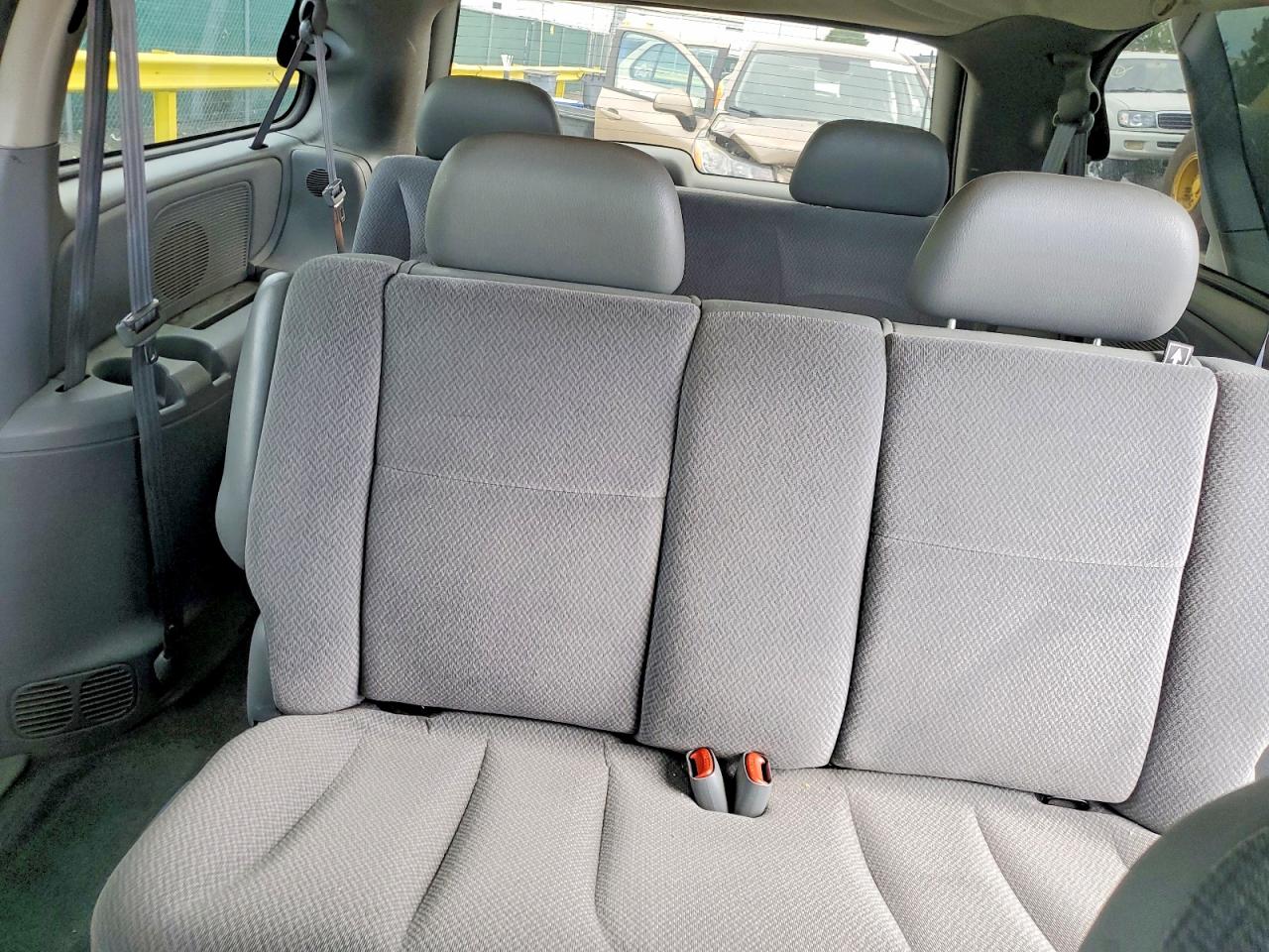 2005 Dodge Grand Caravan Se White vin: 1D4GP24R65B186978