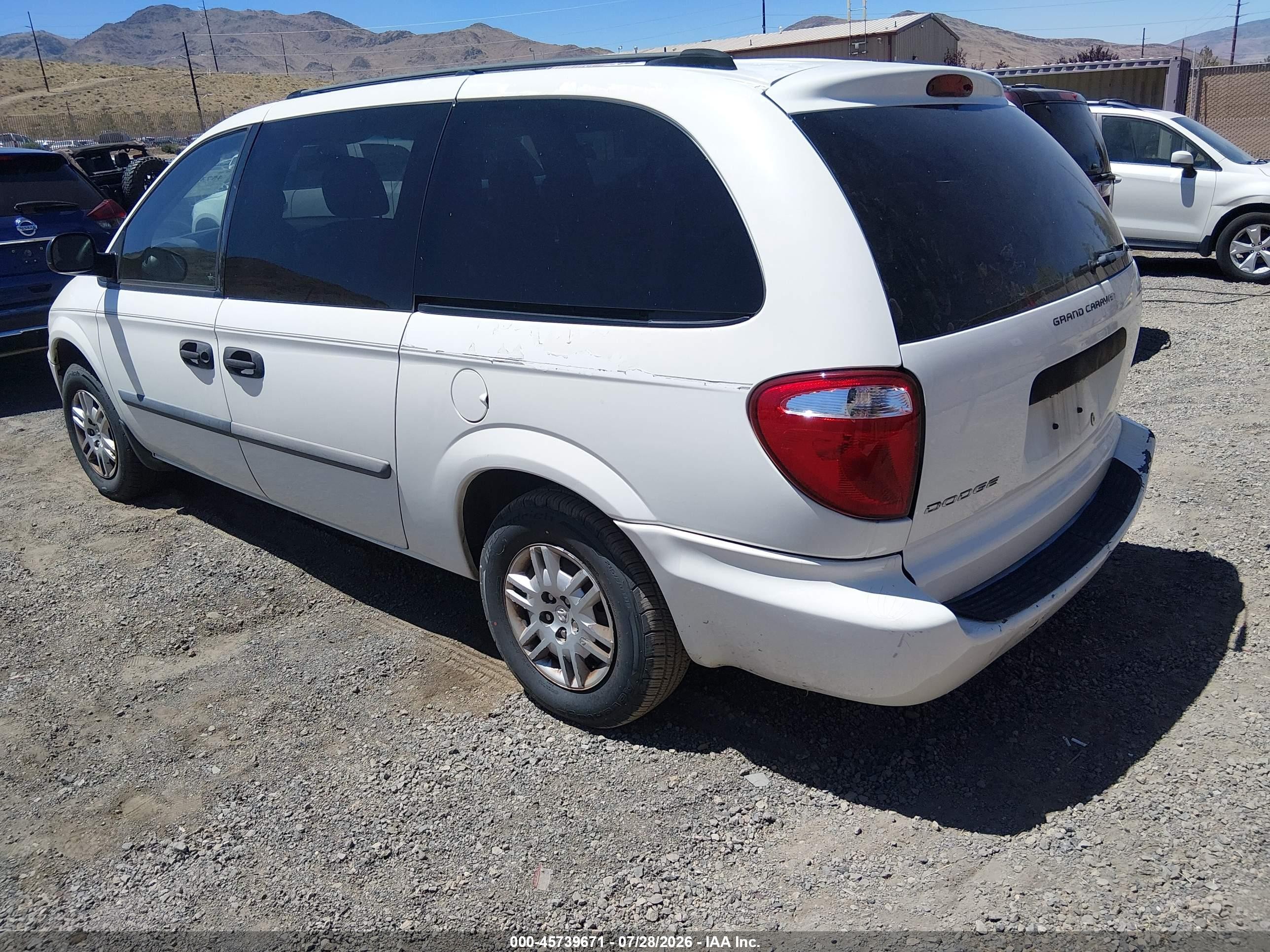 2005 Dodge Grand Caravan Se White vin: 1D4GP24R65B397887