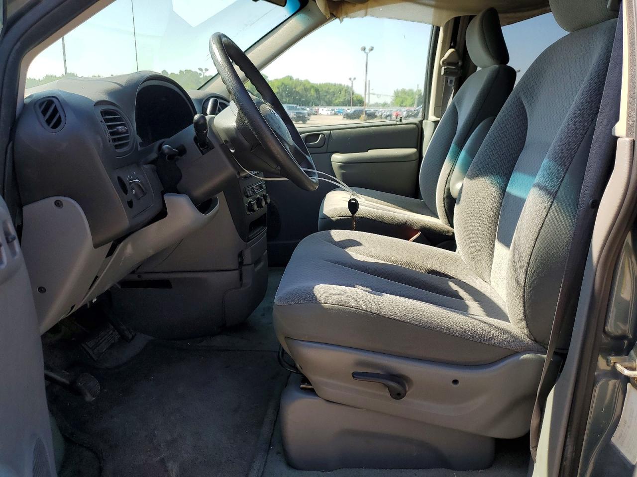 2006 Dodge Grand Caravan Wheelchair Van-pri Fleet Turquoise vin: 1D4GP24R66B510951