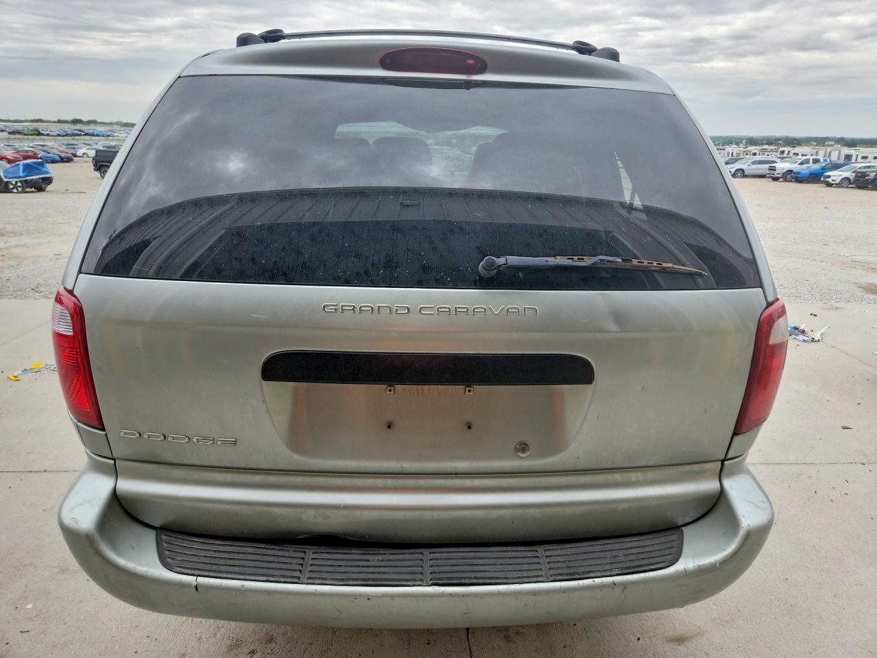 2004 Dodge Grand Caravan Se Silver vin: 1D4GP24R74B569987
