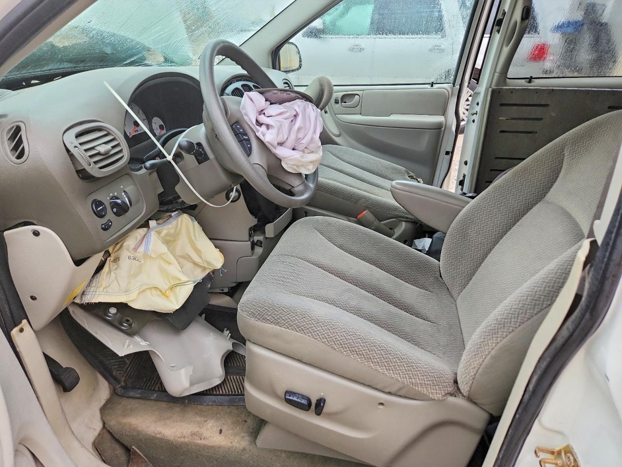 2005 Dodge Grand Caravan Se White vin: 1D4GP24R75B313981
