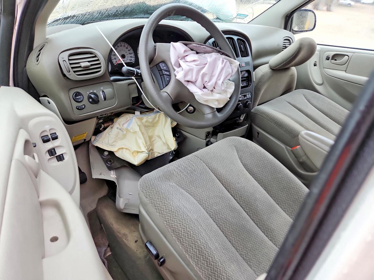 2005 Dodge Grand Caravan Se White vin: 1D4GP24R75B313981