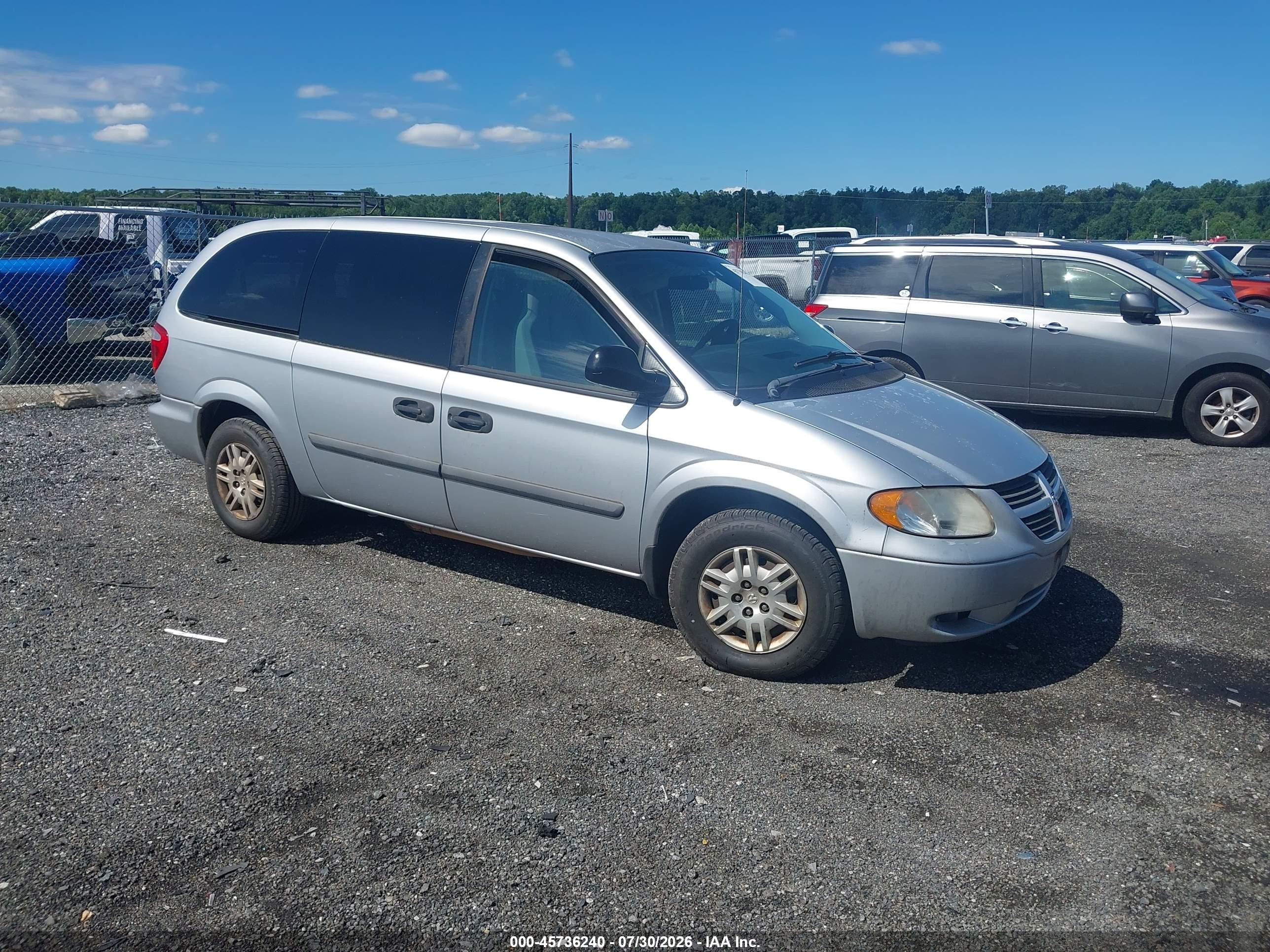 2005 Dodge Grand Caravan Se Silver vin: 1D4GP24R75B342882