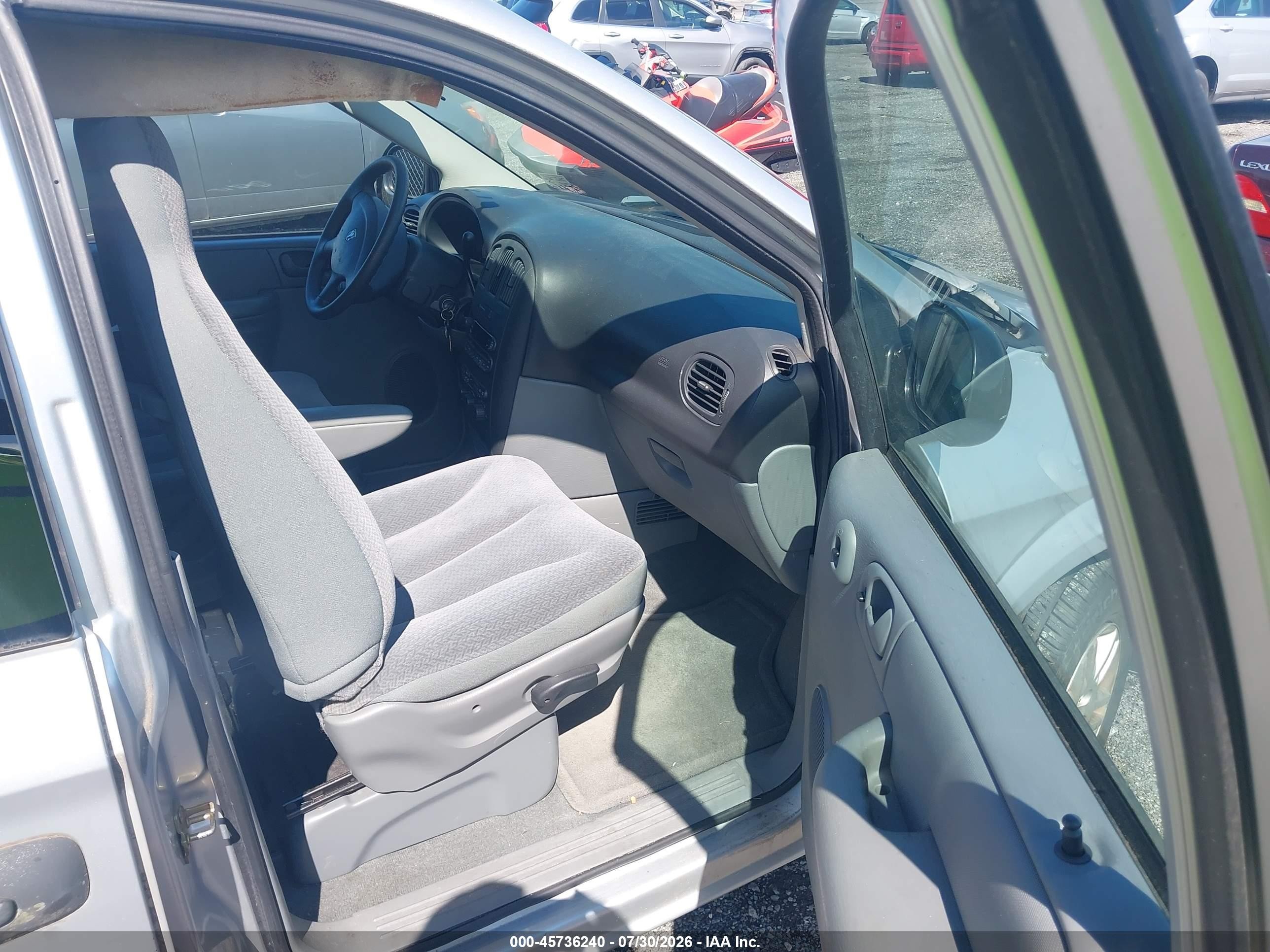 2005 Dodge Grand Caravan Se Silver vin: 1D4GP24R75B342882