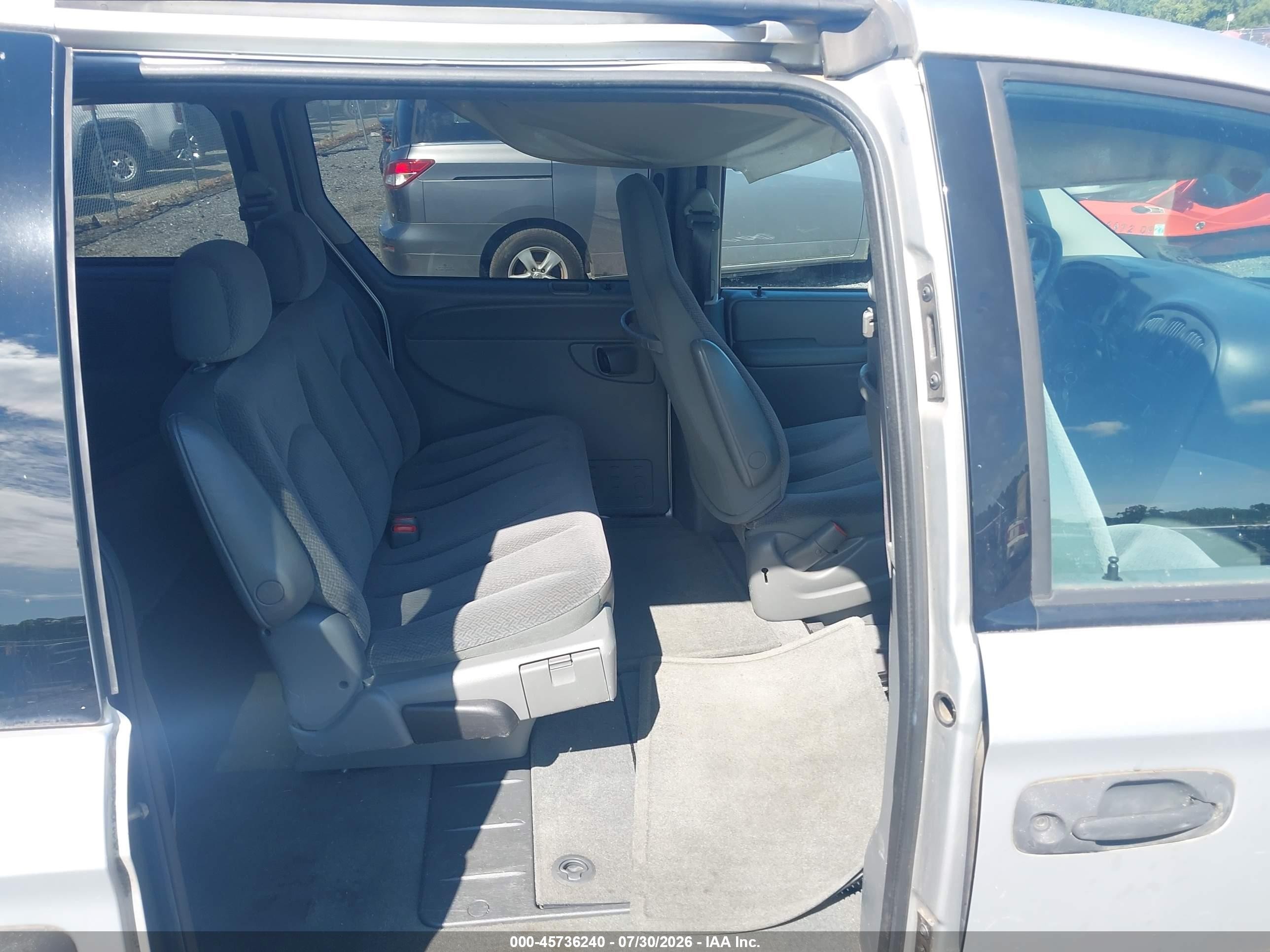 2005 Dodge Grand Caravan Se Silver vin: 1D4GP24R75B342882