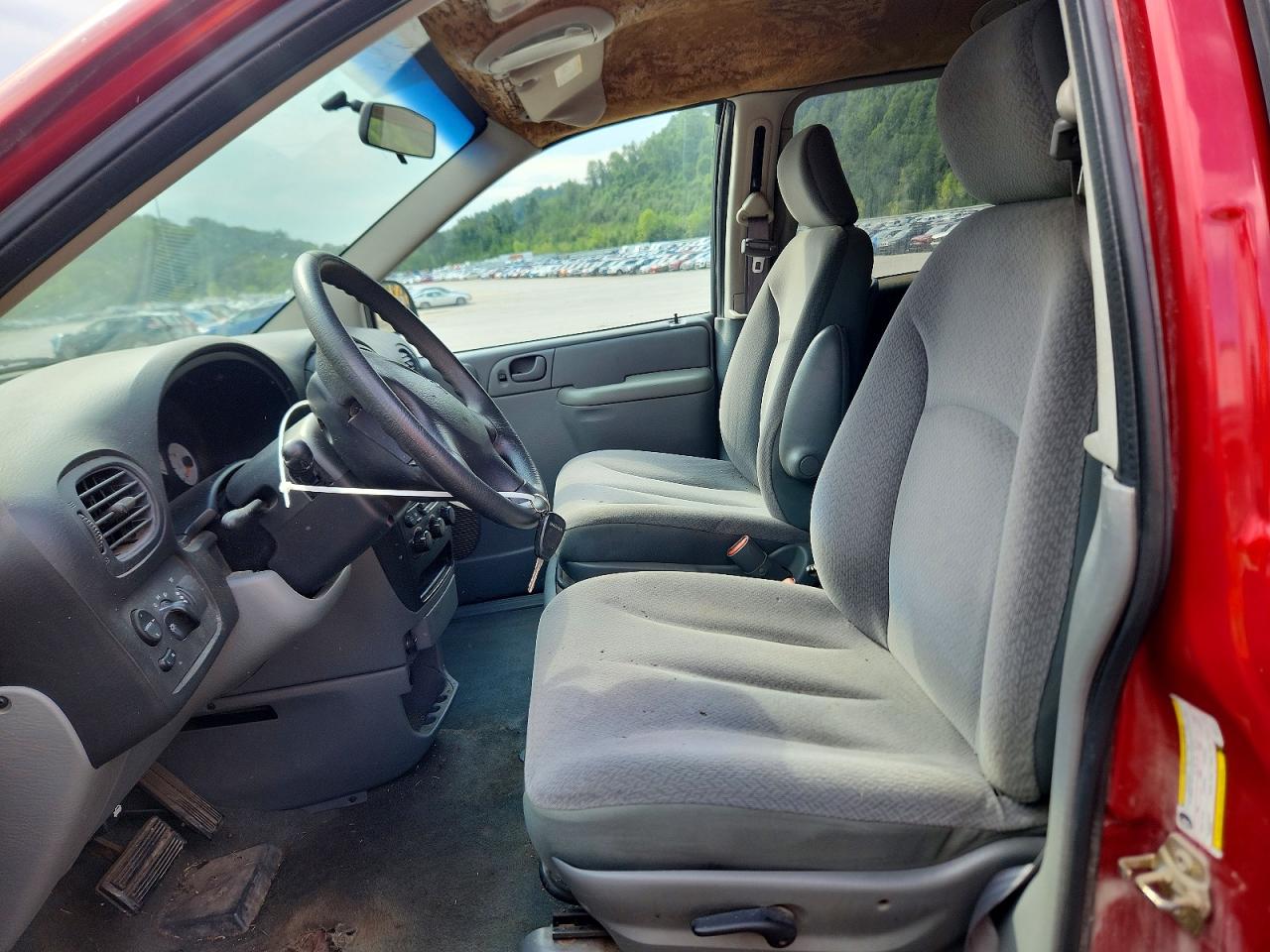 2005 Dodge Grand Caravan Se Maroon vin: 1D4GP24R75B369757