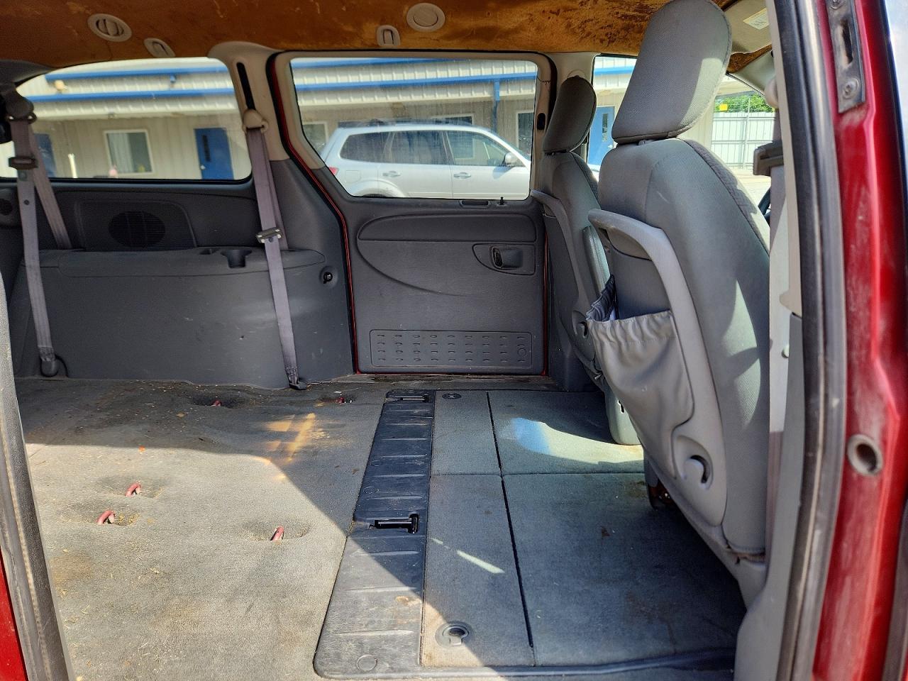 2005 Dodge Grand Caravan Se Maroon vin: 1D4GP24R75B369757