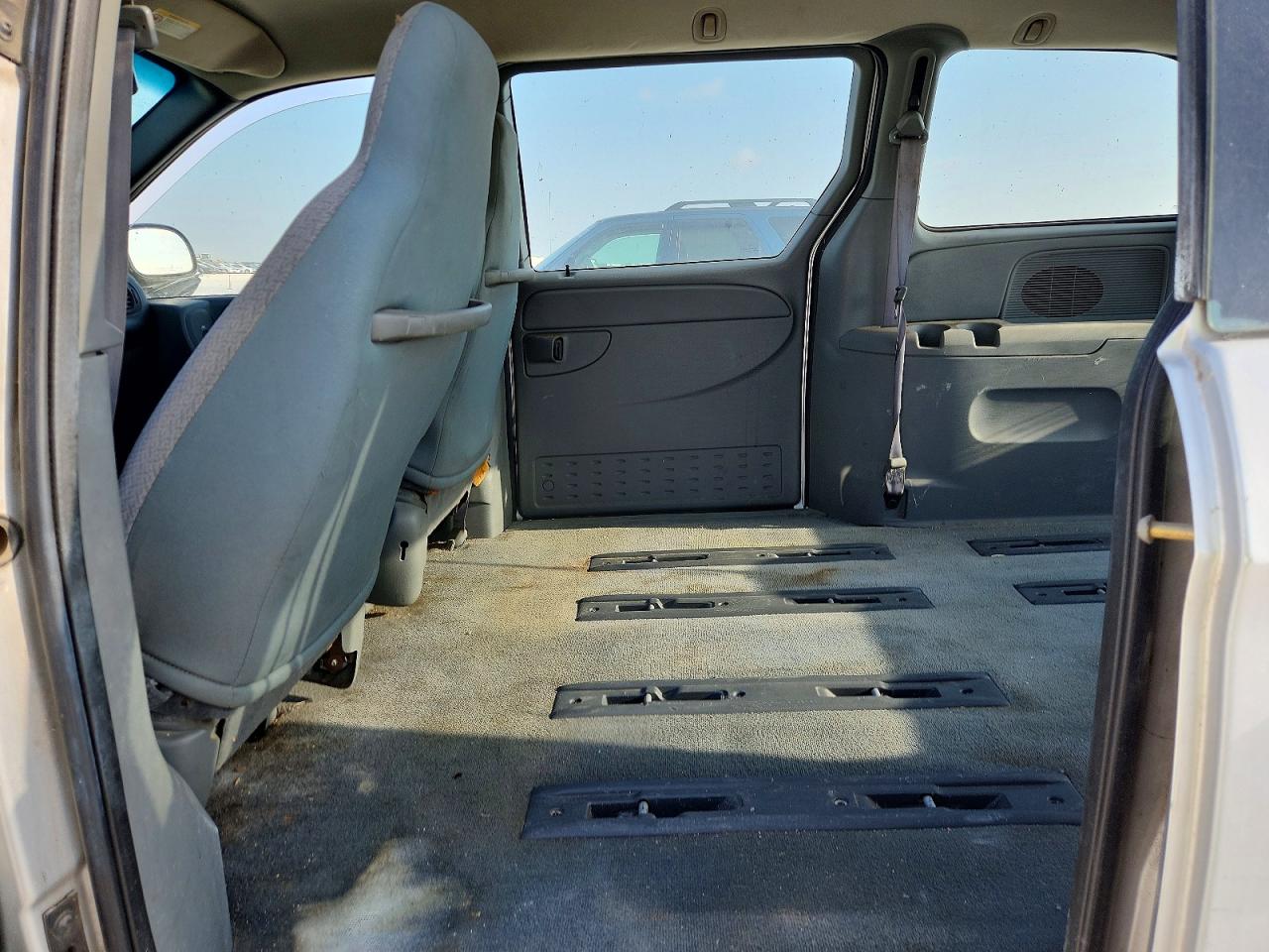 2005 Dodge Grand Caravan Se Silver vin: 1D4GP24R85B167512
