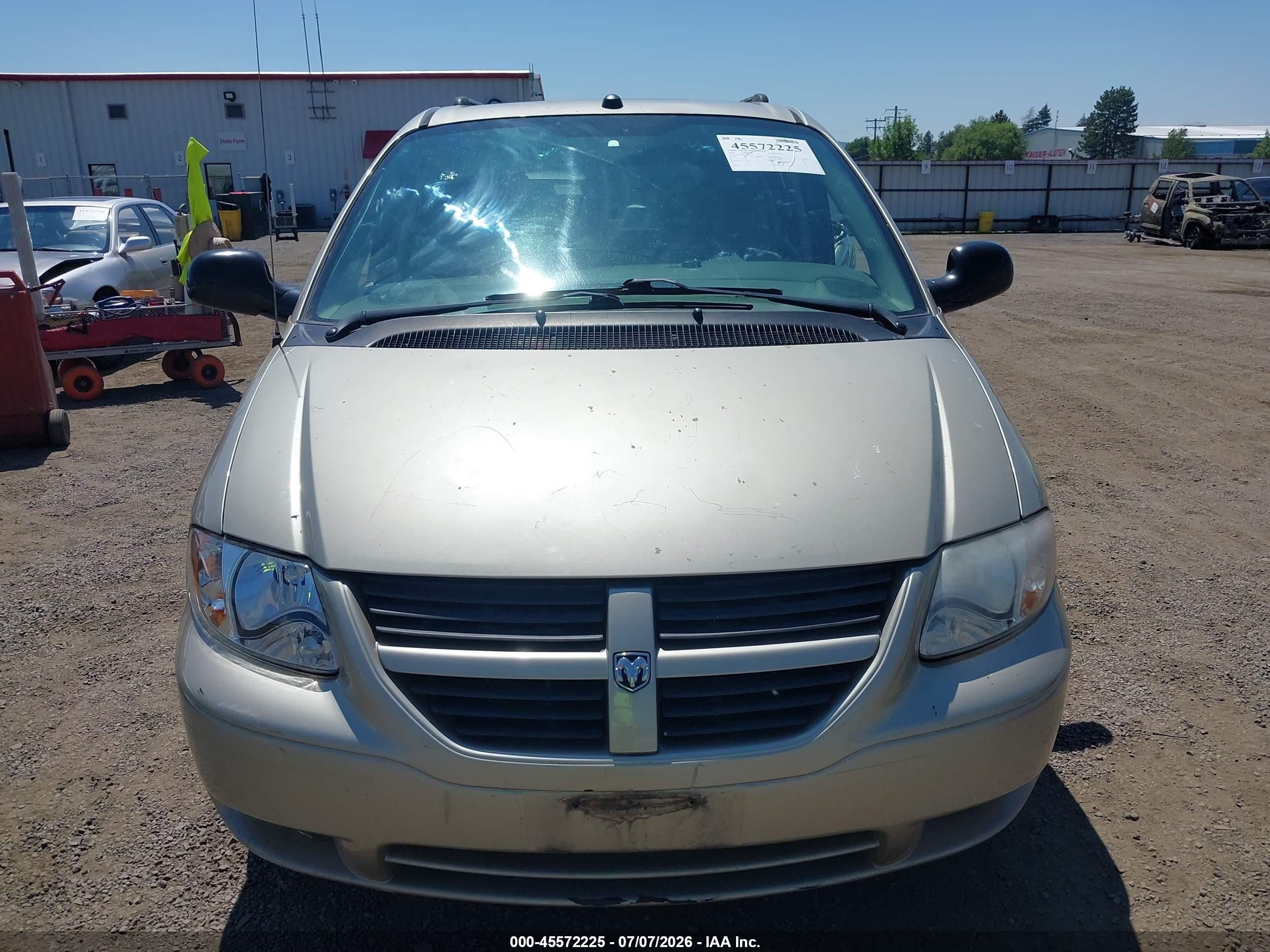 2005 Dodge Caravan Se Gold vin: 1D4GP24R85B331535