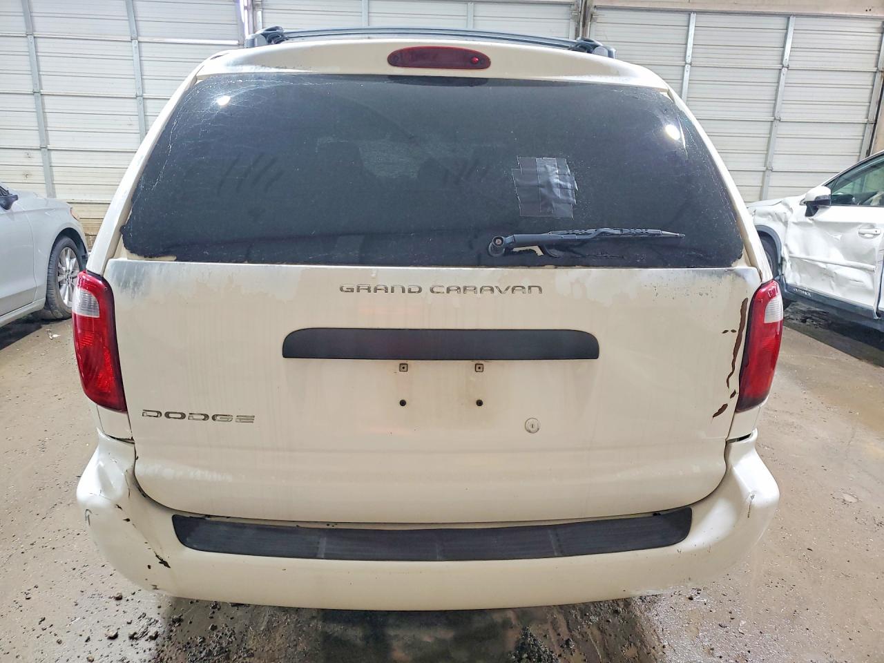 2005 Dodge Grand Caravan Se White vin: 1D4GP24R95B167065