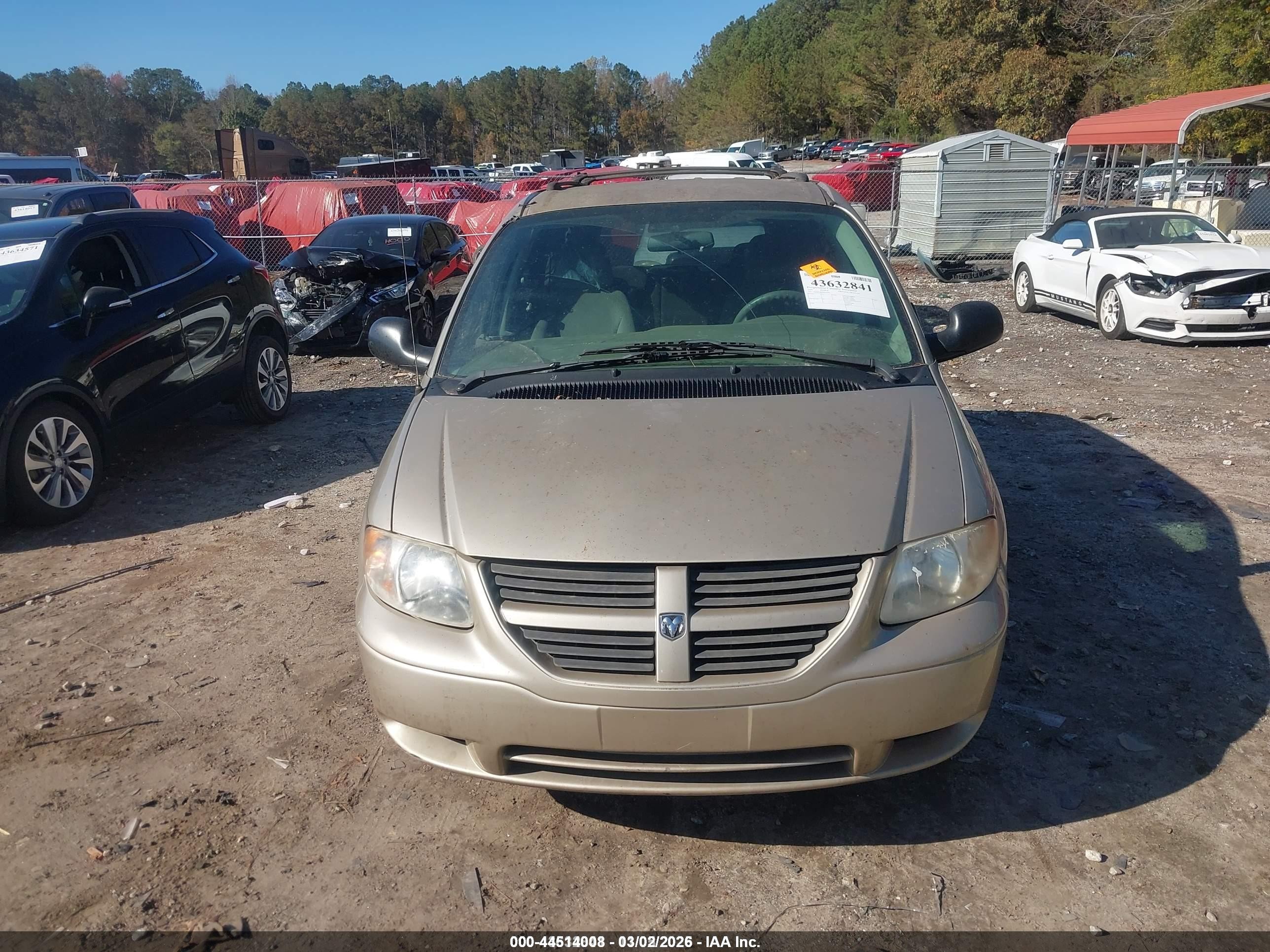 2005 Dodge Grand Caravan Se Gold vin: 1D4GP24R95B342804