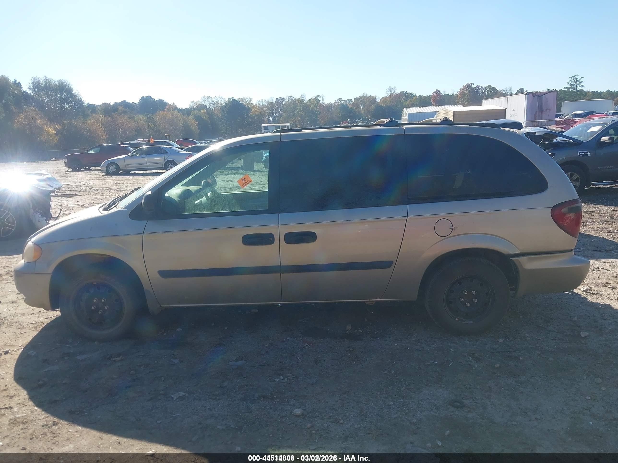 2005 Dodge Grand Caravan Se Gold vin: 1D4GP24R95B342804