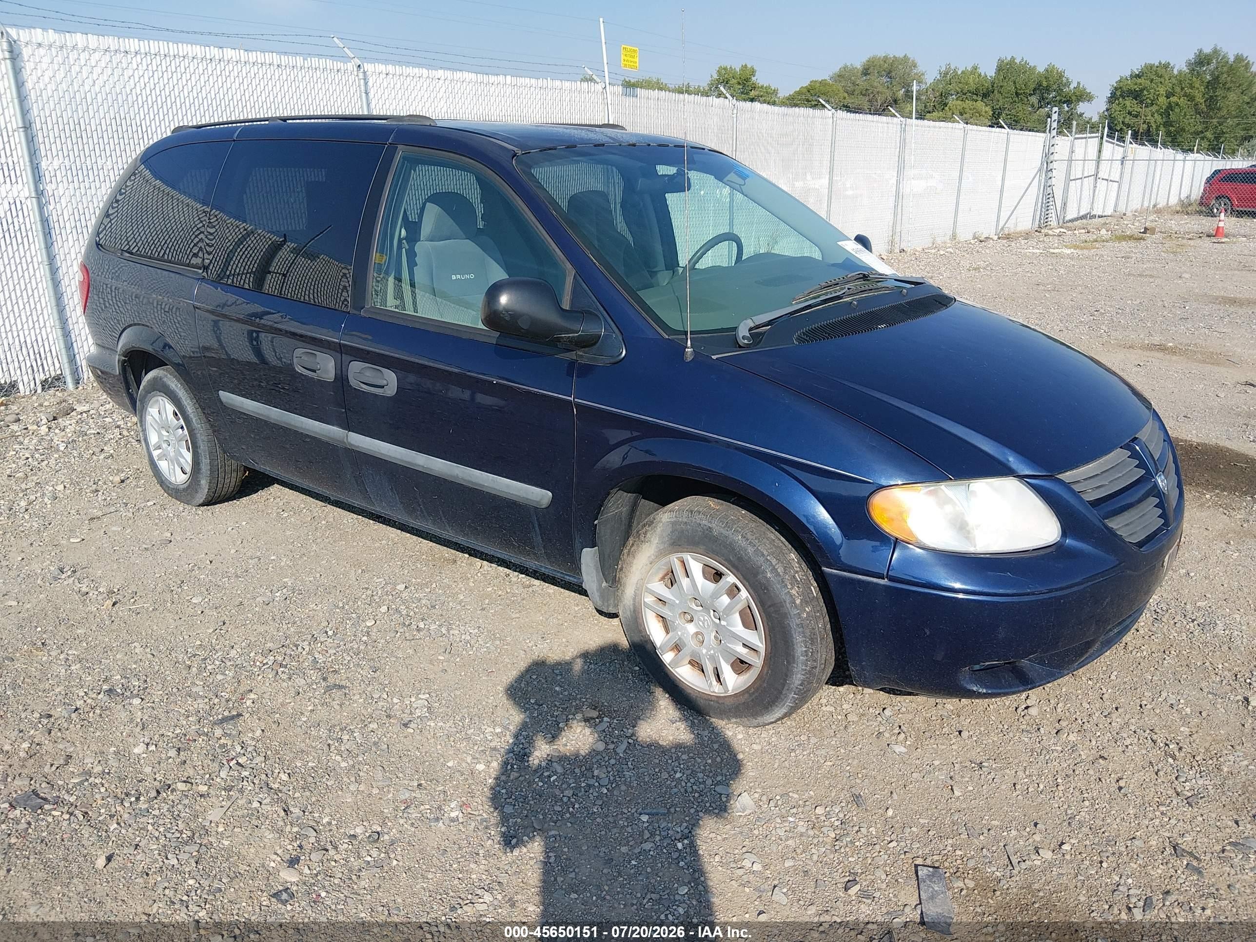 2005 Dodge Caravan Se Blue vin: 1D4GP24RX5B189270