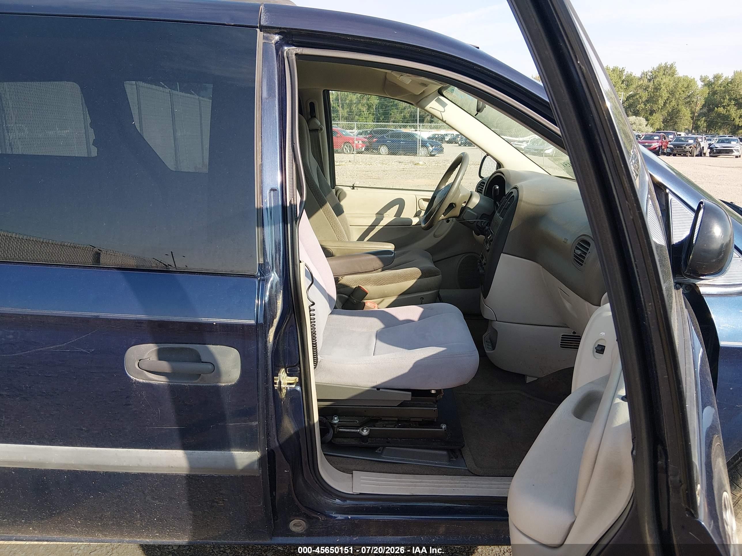 2005 Dodge Caravan Se Blue vin: 1D4GP24RX5B189270