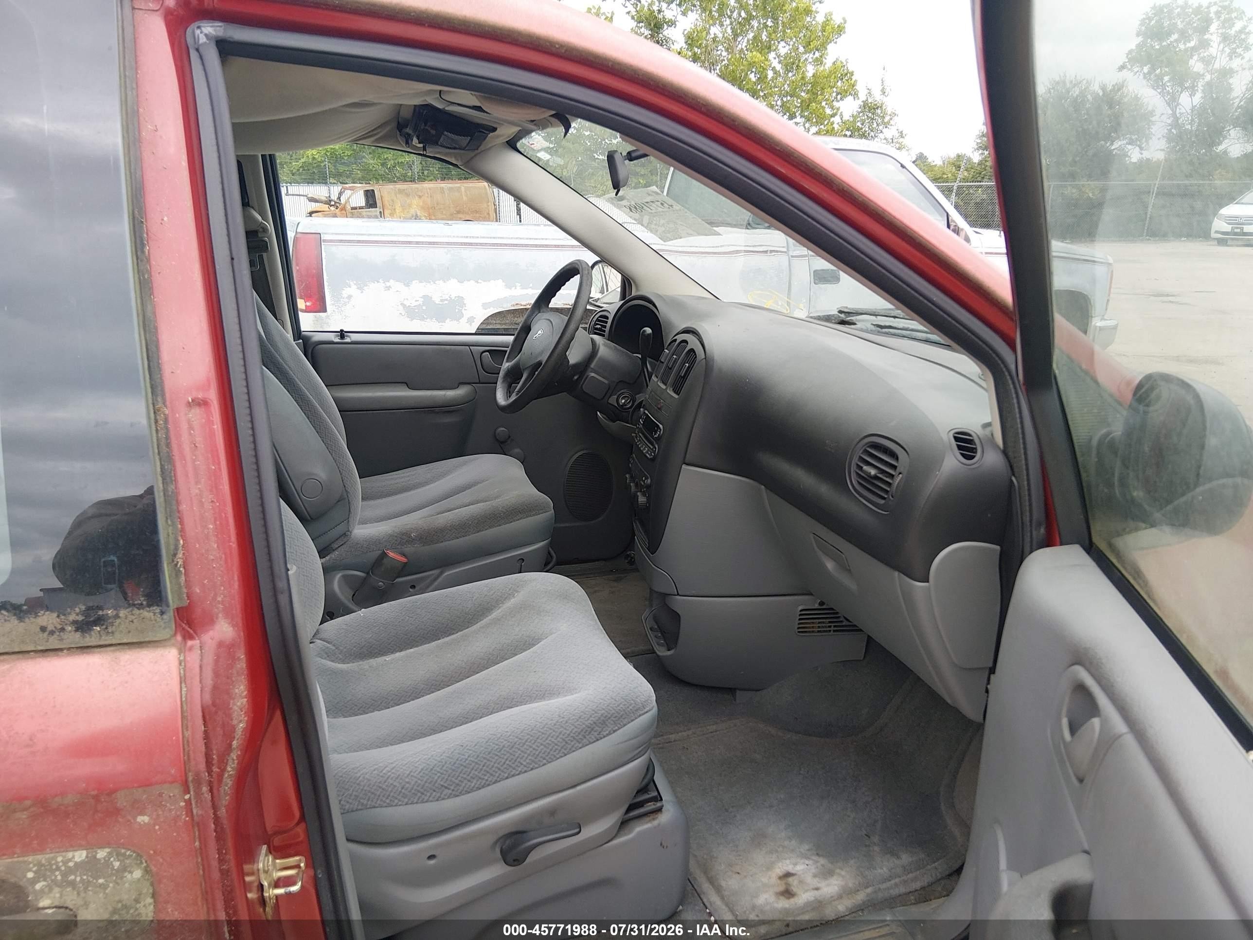 2005 Dodge Grand Caravan Se Red vin: 1D4GP24RX5B220131