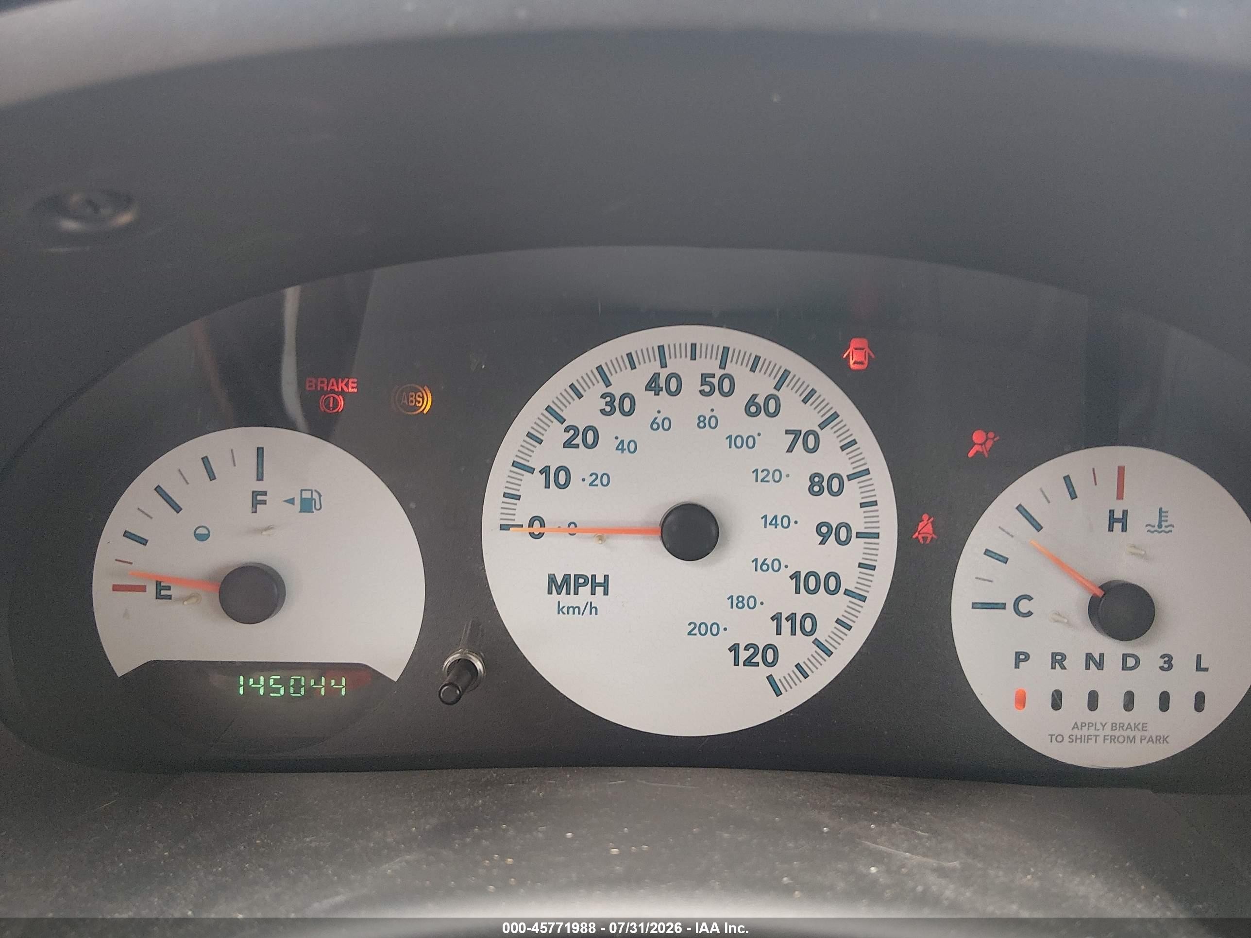 2005 Dodge Grand Caravan Se Red vin: 1D4GP24RX5B220131