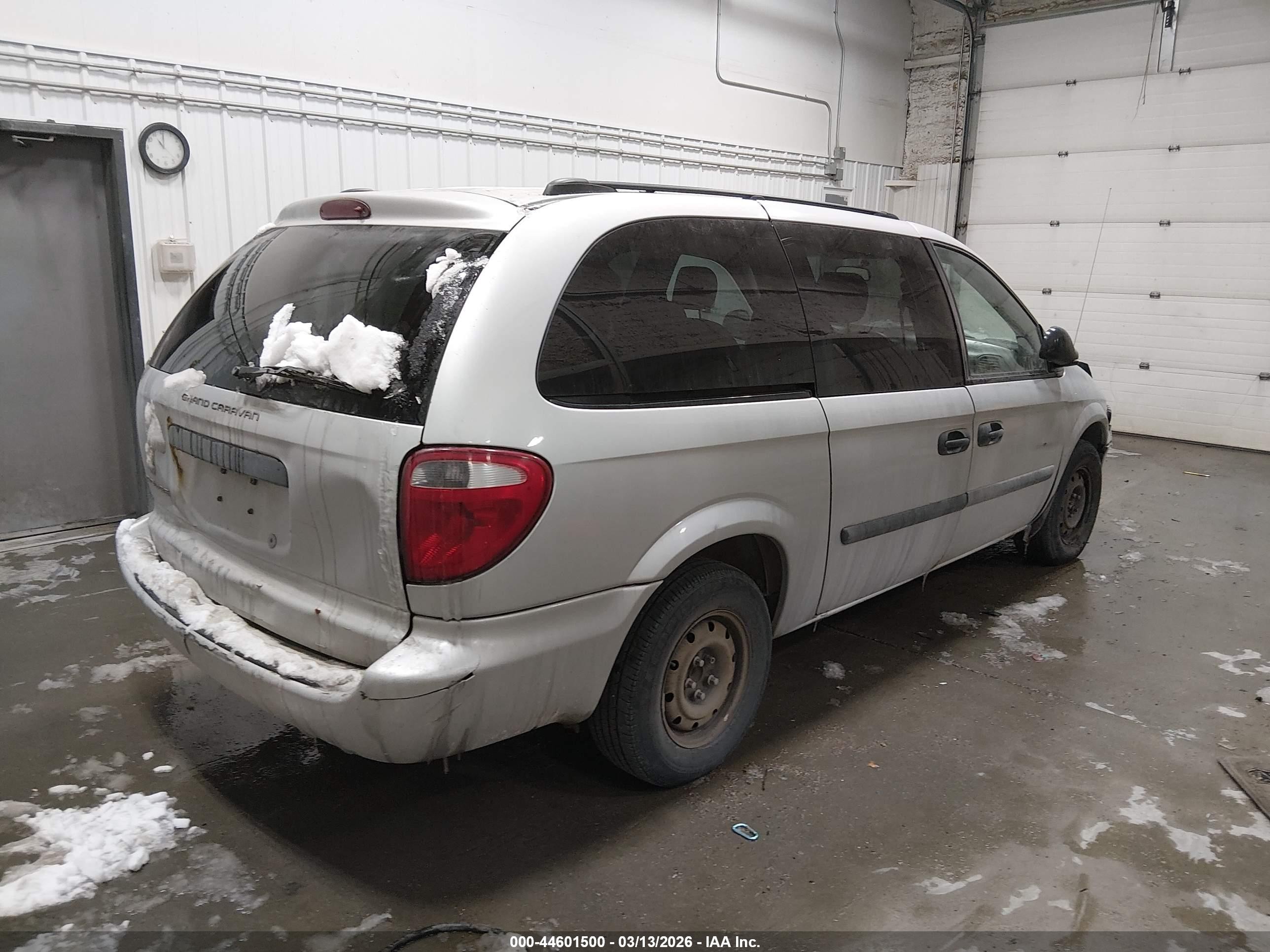 2005 Dodge Grand Caravan Se Silver vin: 1D4GP24RX5B362091