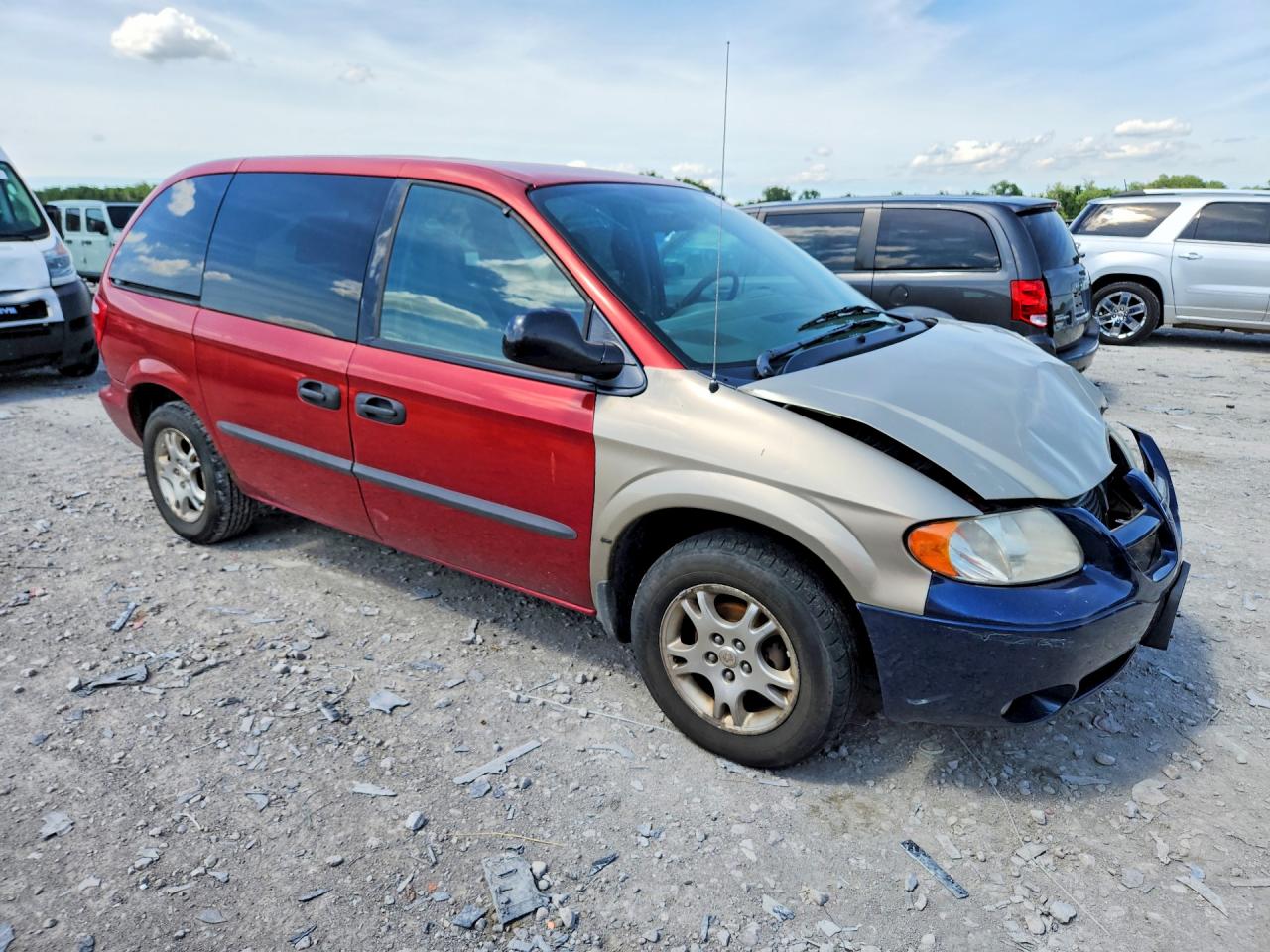 2003 Dodge Caravan Se Красный vin: 1D4GP25353B177924