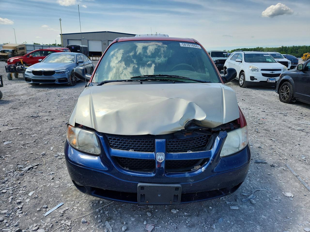 2003 Dodge Caravan Se Красный vin: 1D4GP25353B177924