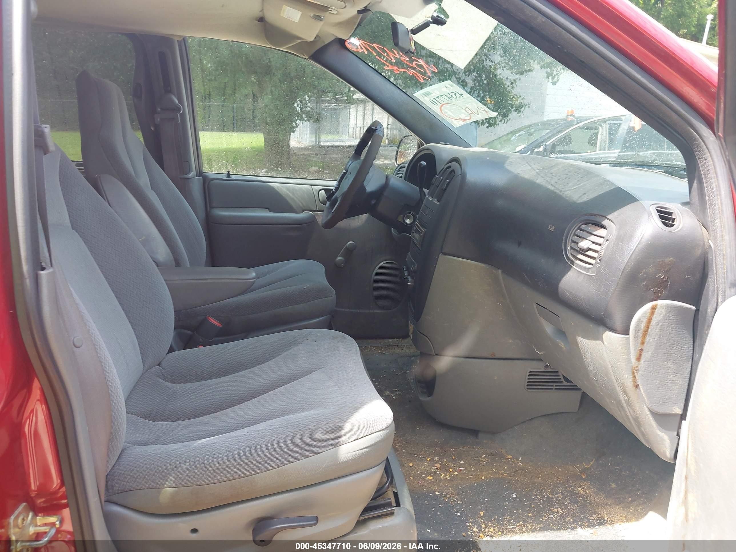2004 Dodge Caravan Se Red vin: 1D4GP25B64B570341
