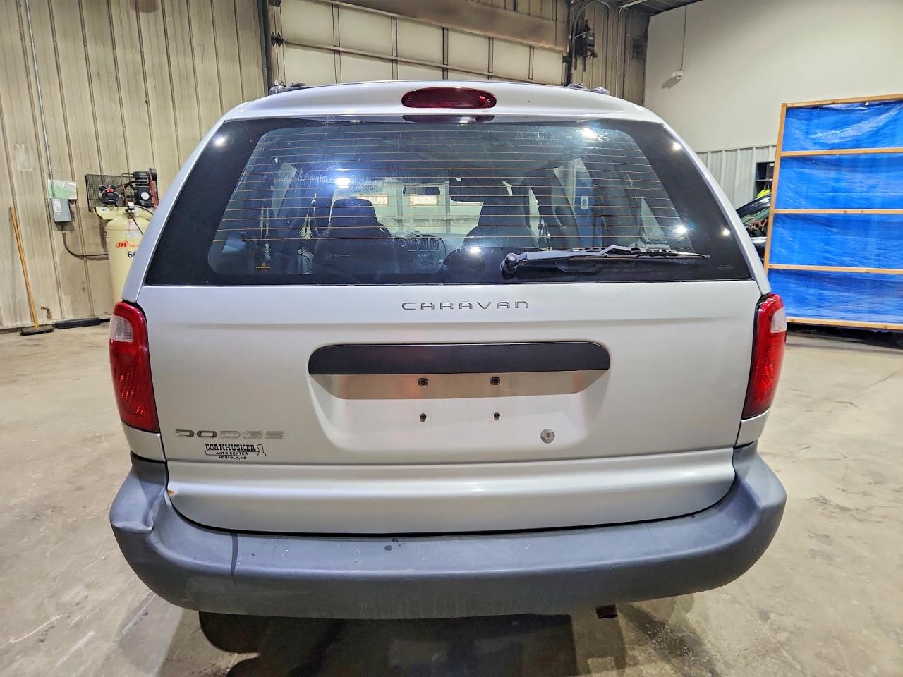 2005 Dodge Caravan Se Silver vin: 1D4GP25B95B110012