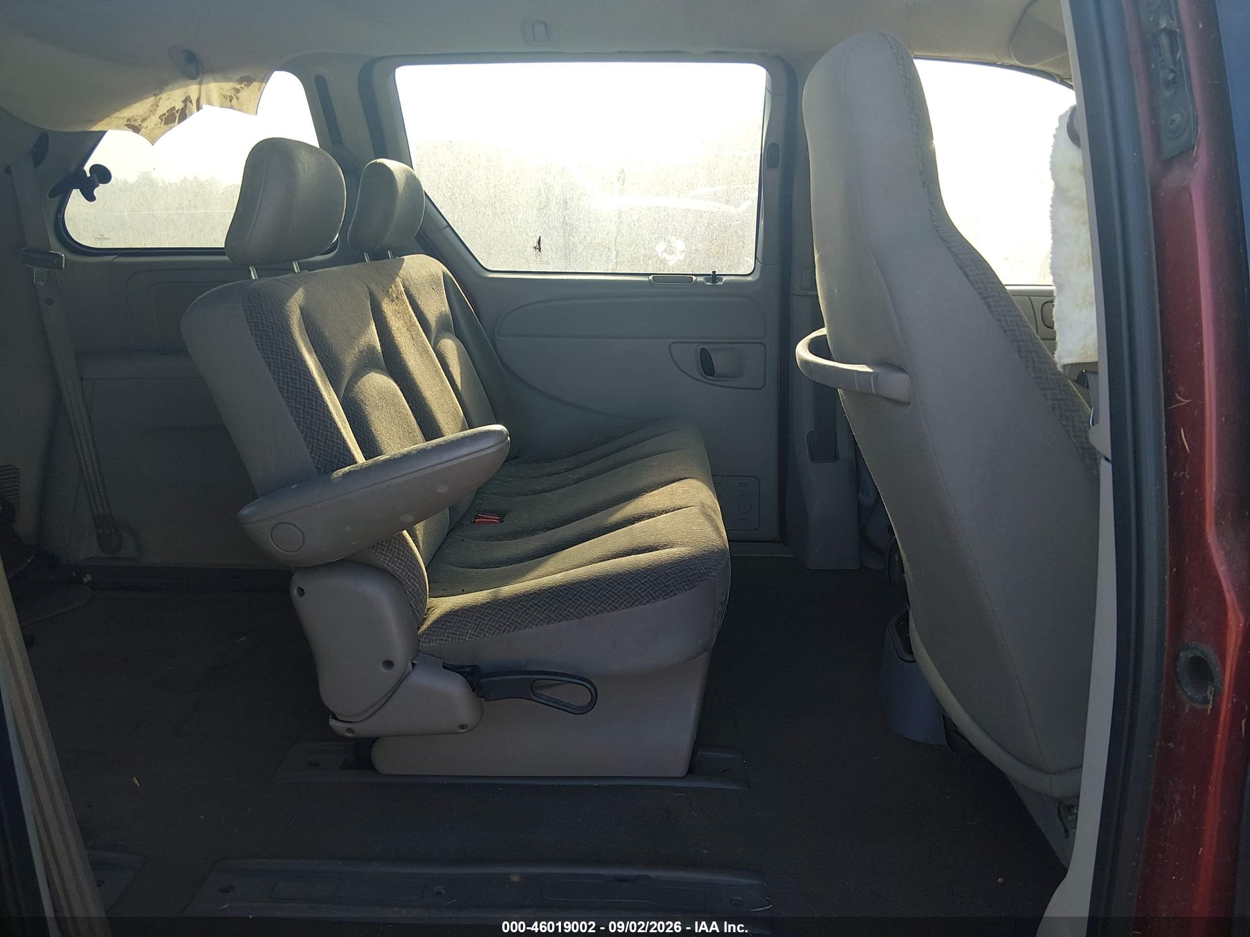 2005 Dodge Caravan Se Красный vin: 1D4GP25BX5B117129