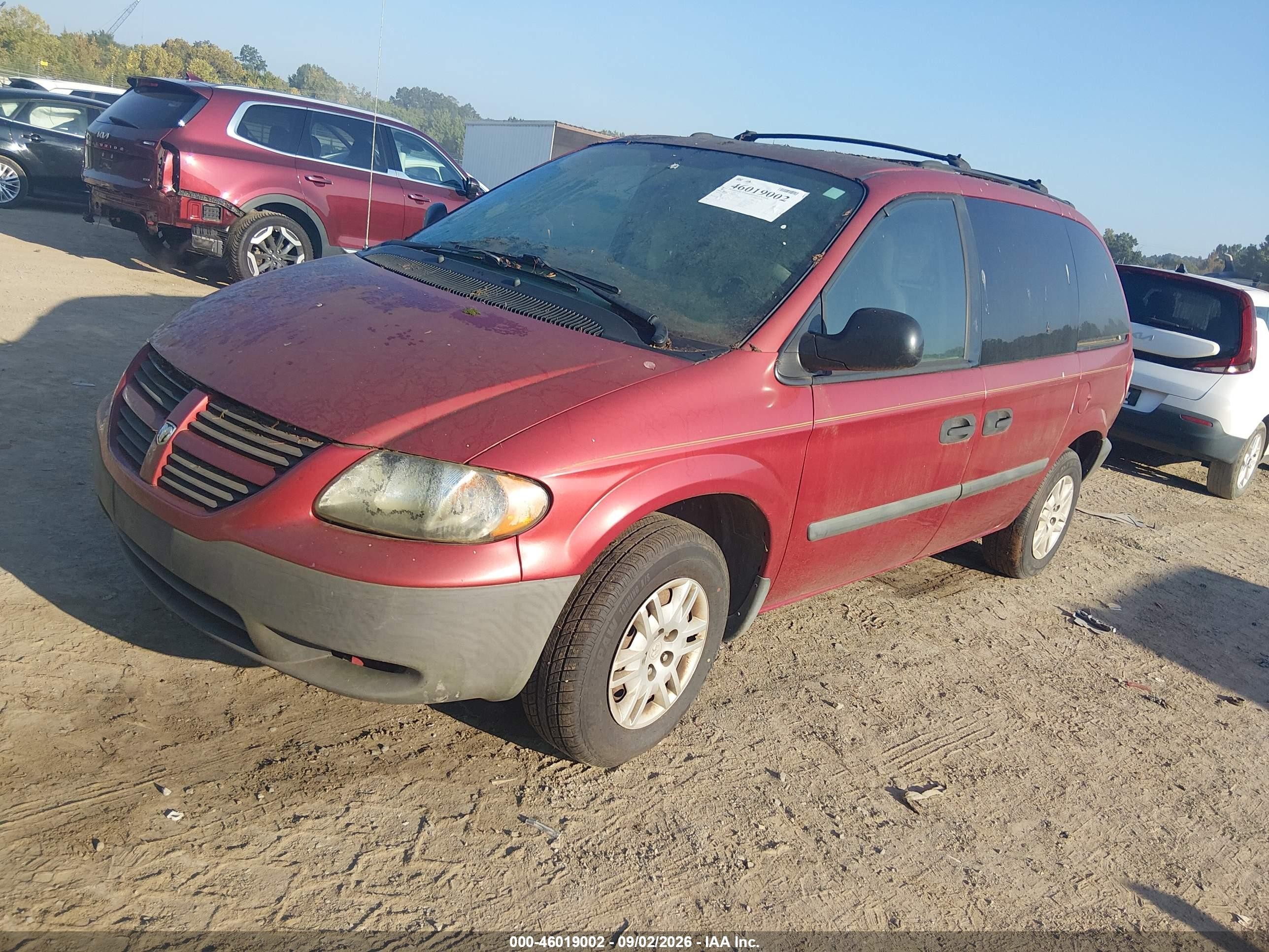 2005 Dodge Caravan Se Красный vin: 1D4GP25BX5B117129