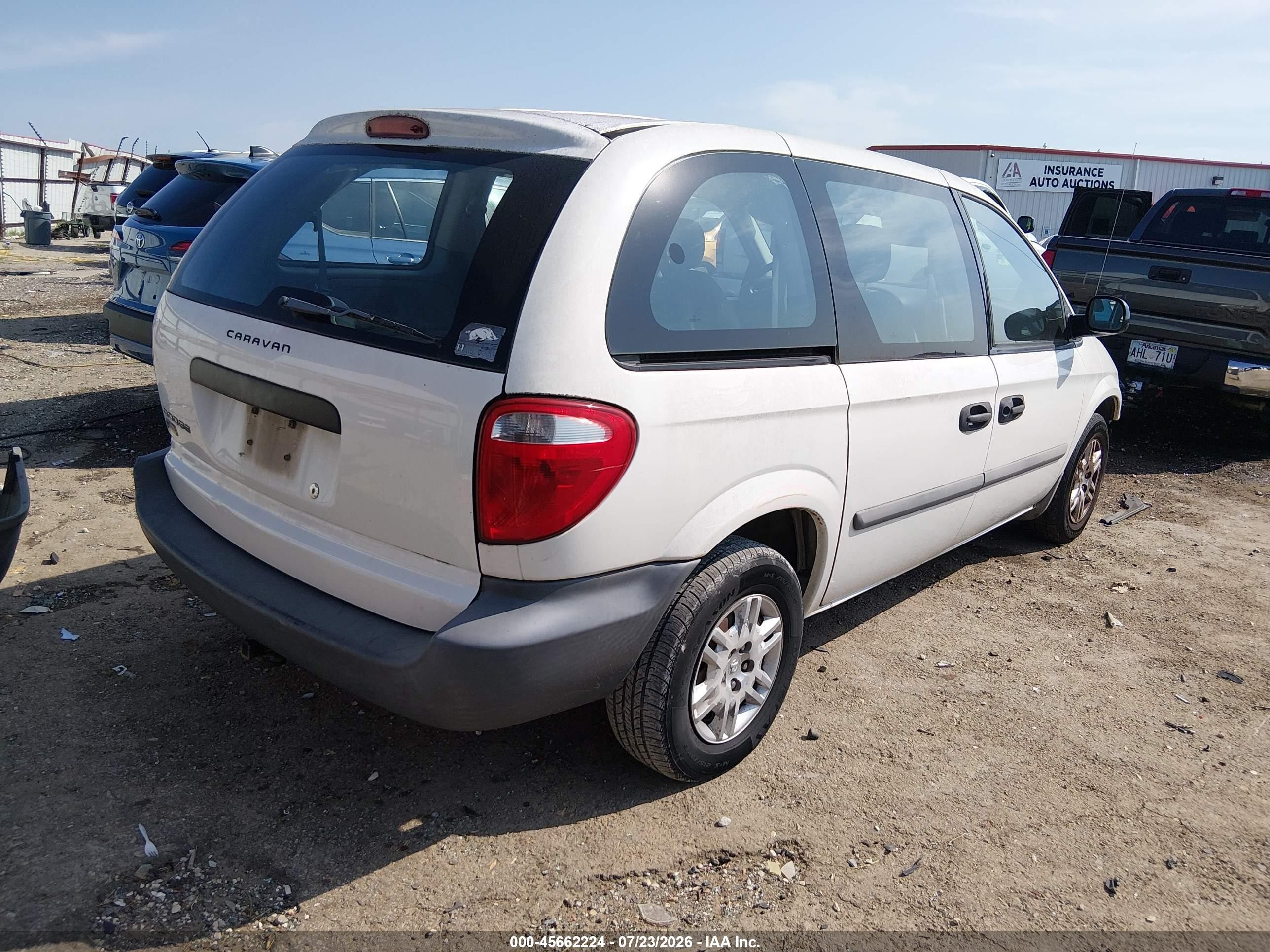 2007 Dodge Caravan Se White vin: 1D4GP25E07B247594