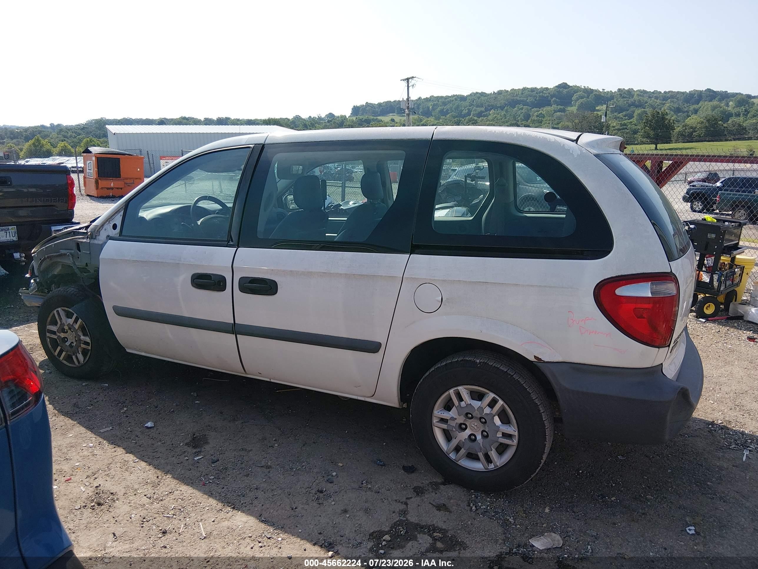 2007 Dodge Caravan Se White vin: 1D4GP25E07B247594