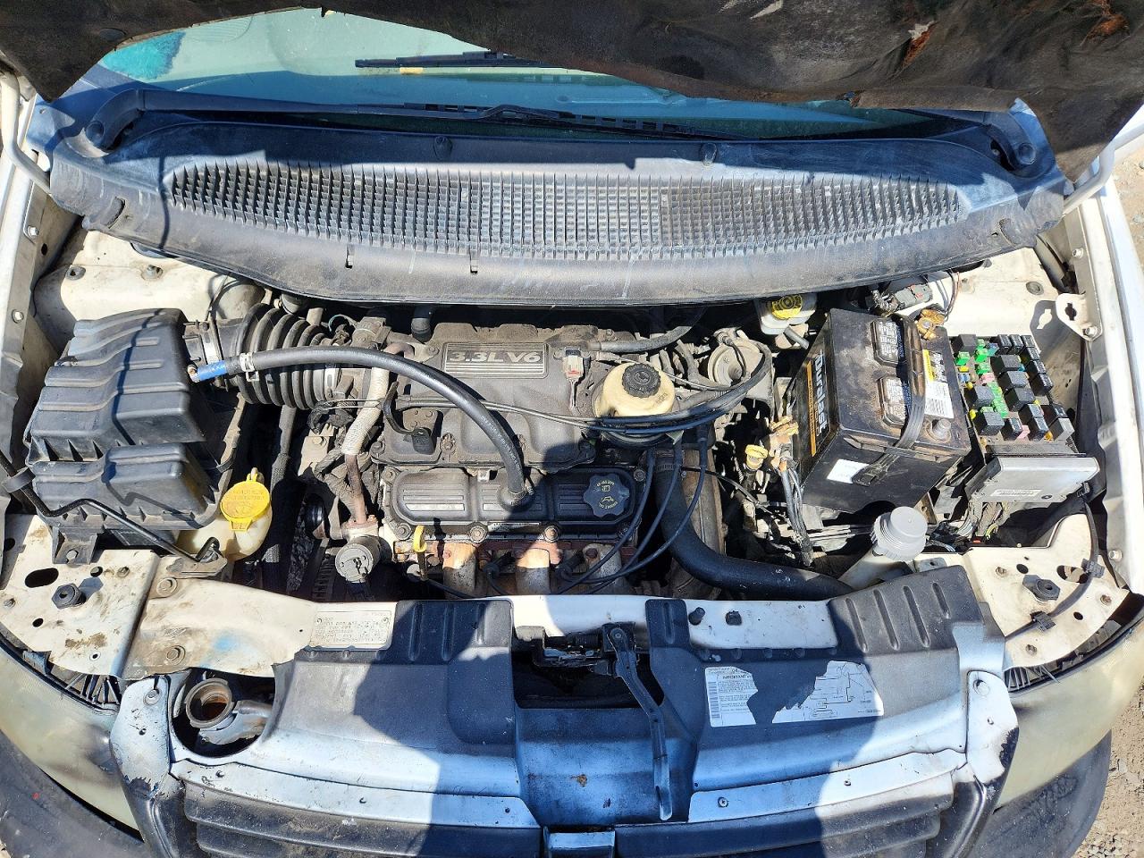 2005 Dodge Caravan Se White vin: 1D4GP25E85B237182