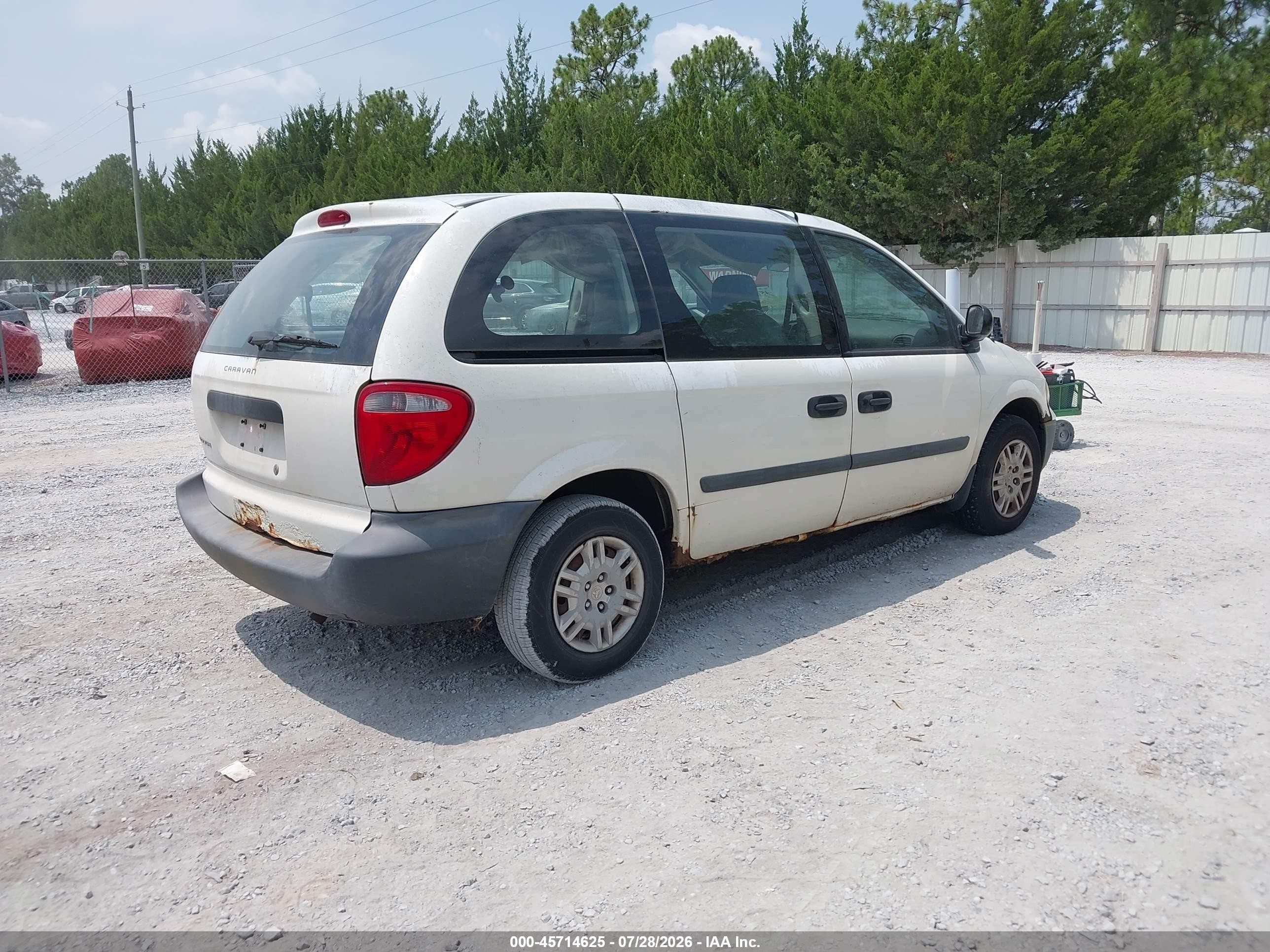 2005 Dodge Caravan Se White vin: 1D4GP25E85B249560