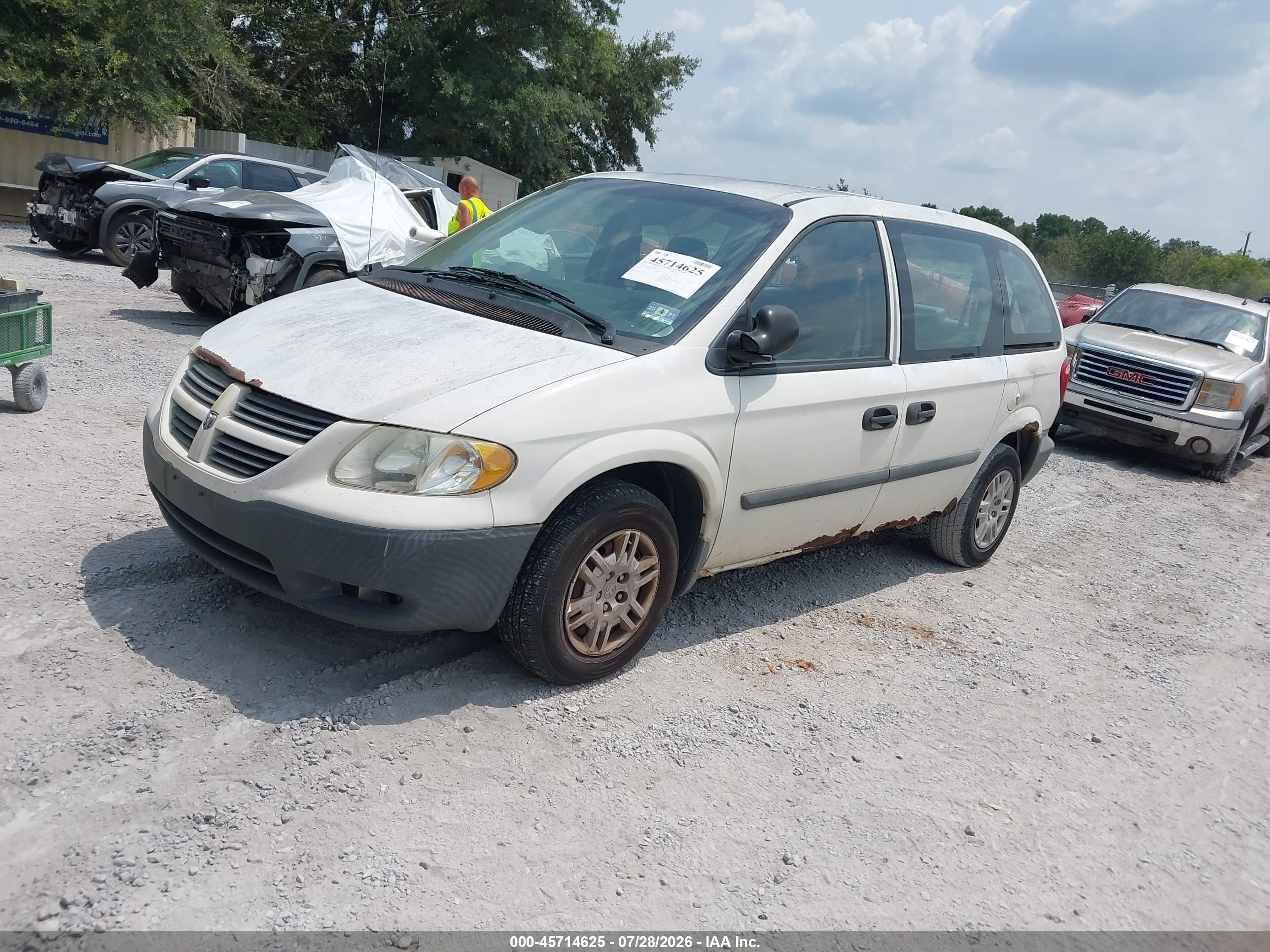 2005 Dodge Caravan Se White vin: 1D4GP25E85B249560