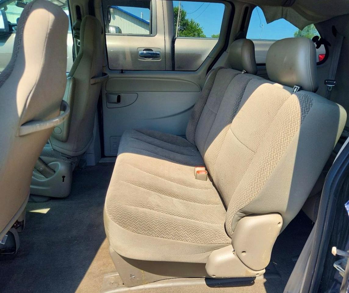 2005 Dodge Caravan Se Blue vin: 1D4GP25R05B149780