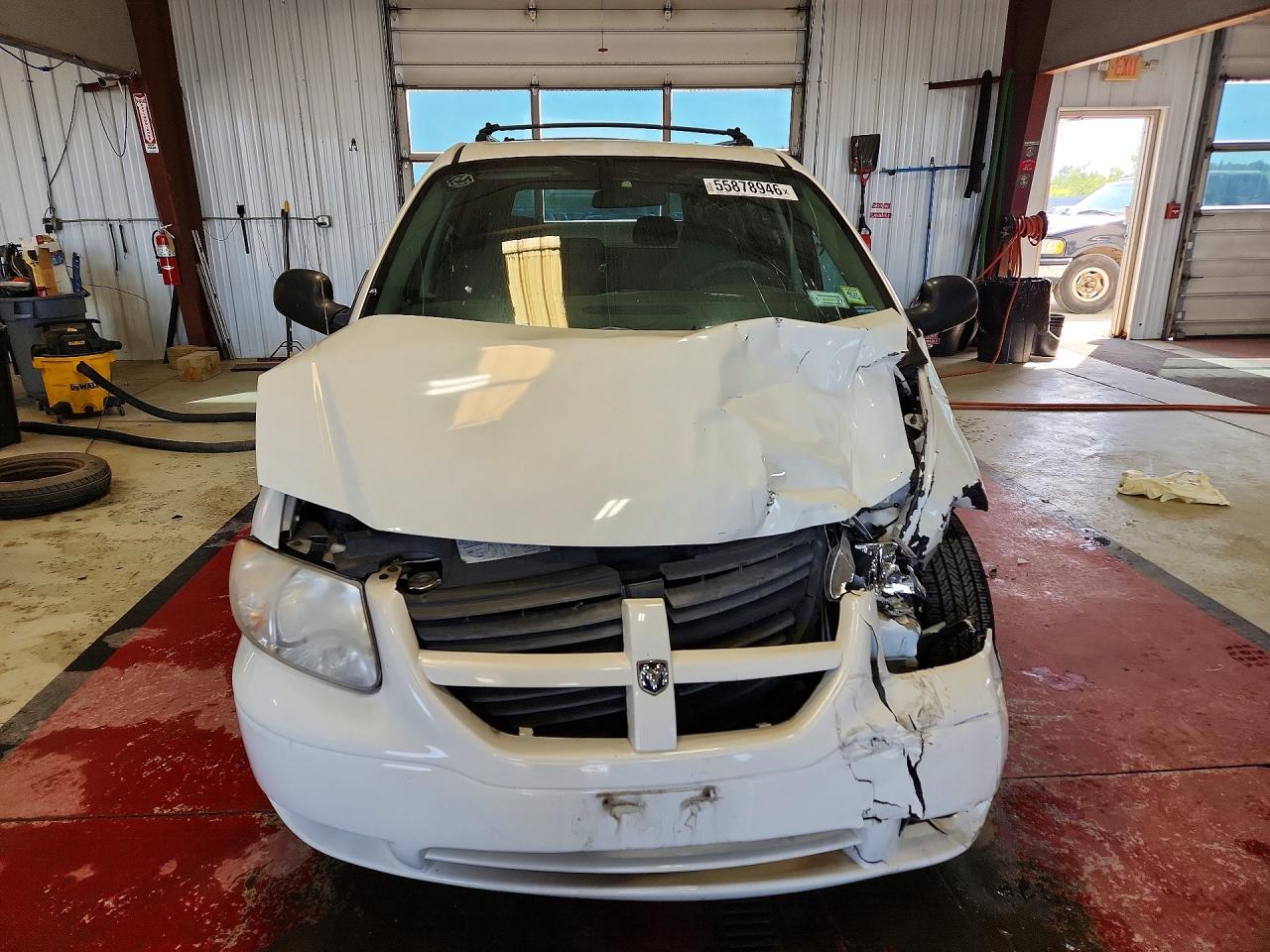 2005 Dodge Caravan Se White vin: 1D4GP25R15B336462