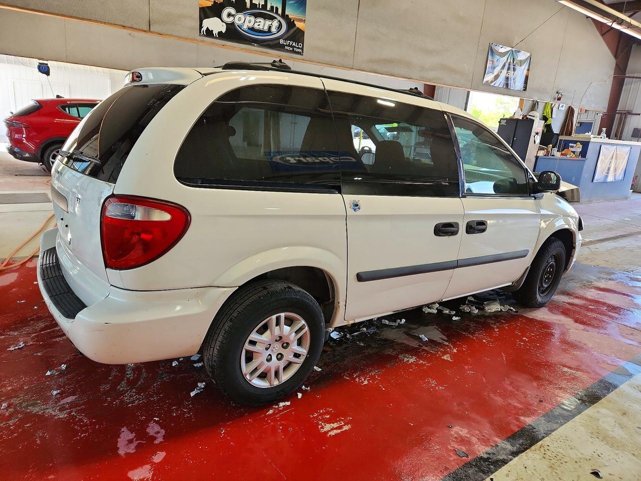 2005 Dodge Caravan Se White vin: 1D4GP25R15B336462