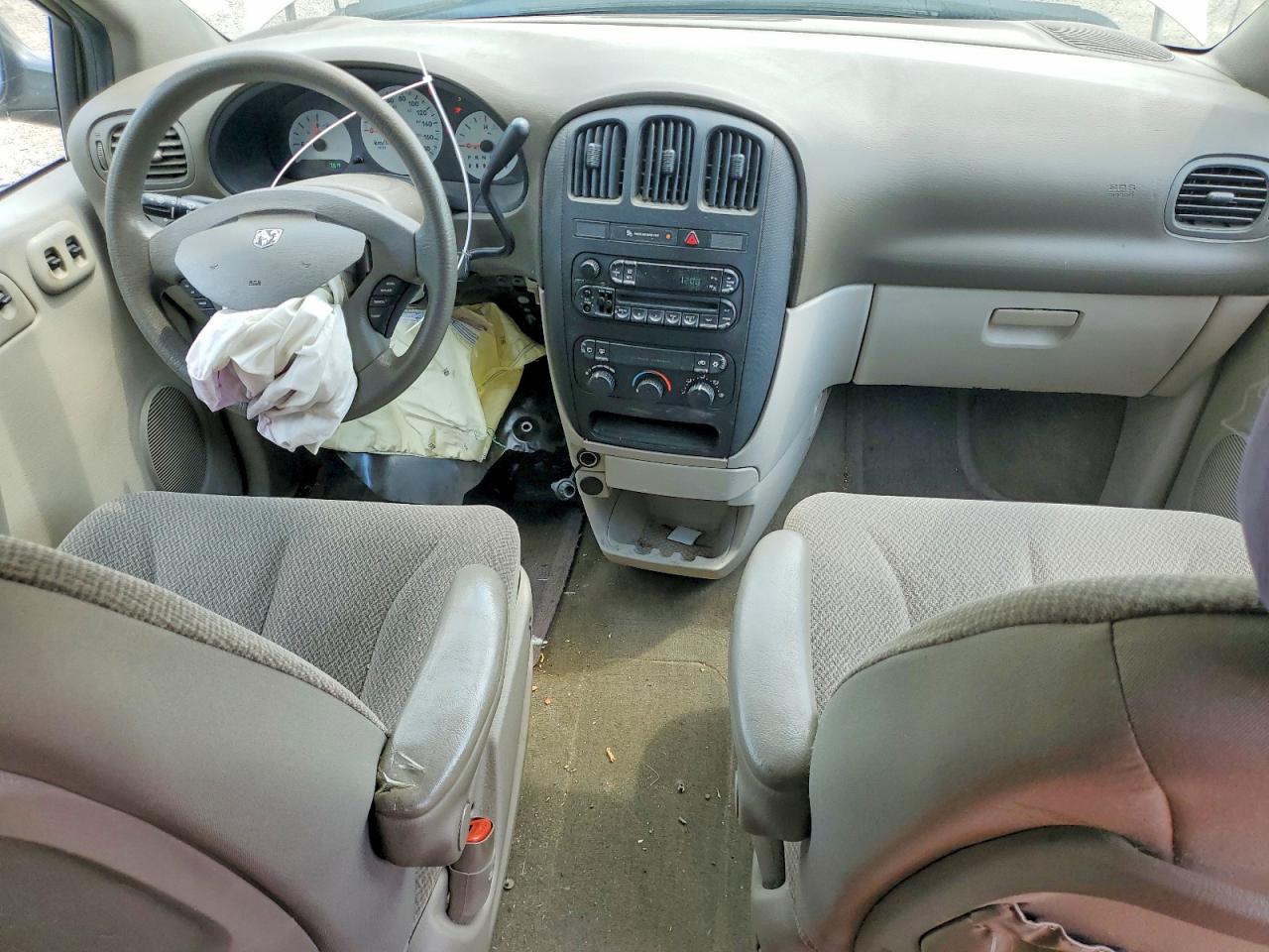 2005 Dodge Caravan Se Золотой vin: 1D4GP25R45B383260