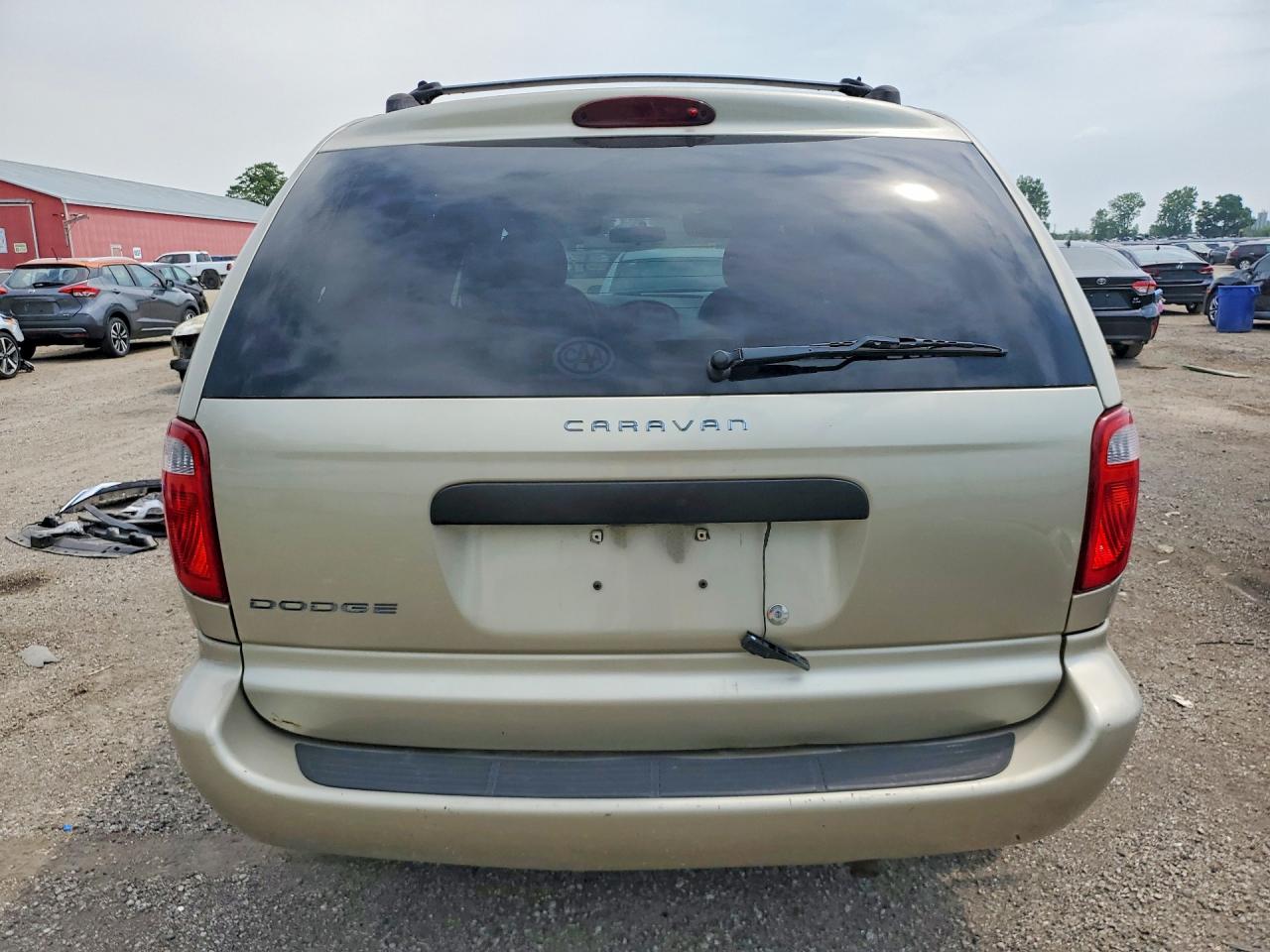 2005 Dodge Caravan Se Золотой vin: 1D4GP25R45B383260