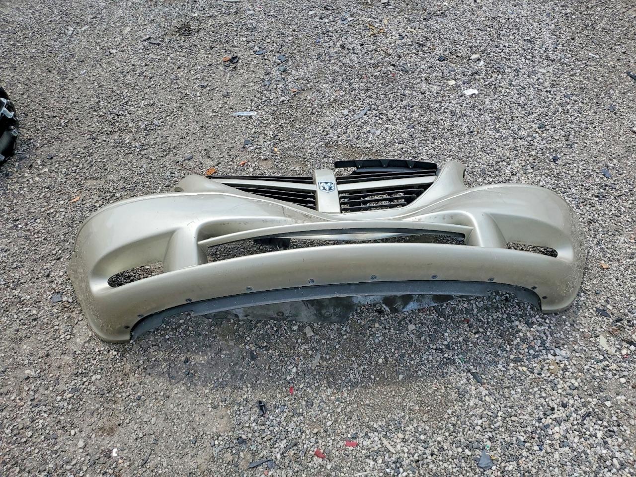 2005 Dodge Caravan Se Золотой vin: 1D4GP25R45B383260