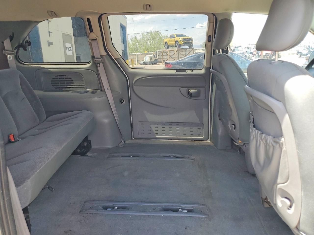 2005 Dodge Caravan Se White vin: 1D4GP25R55B378679