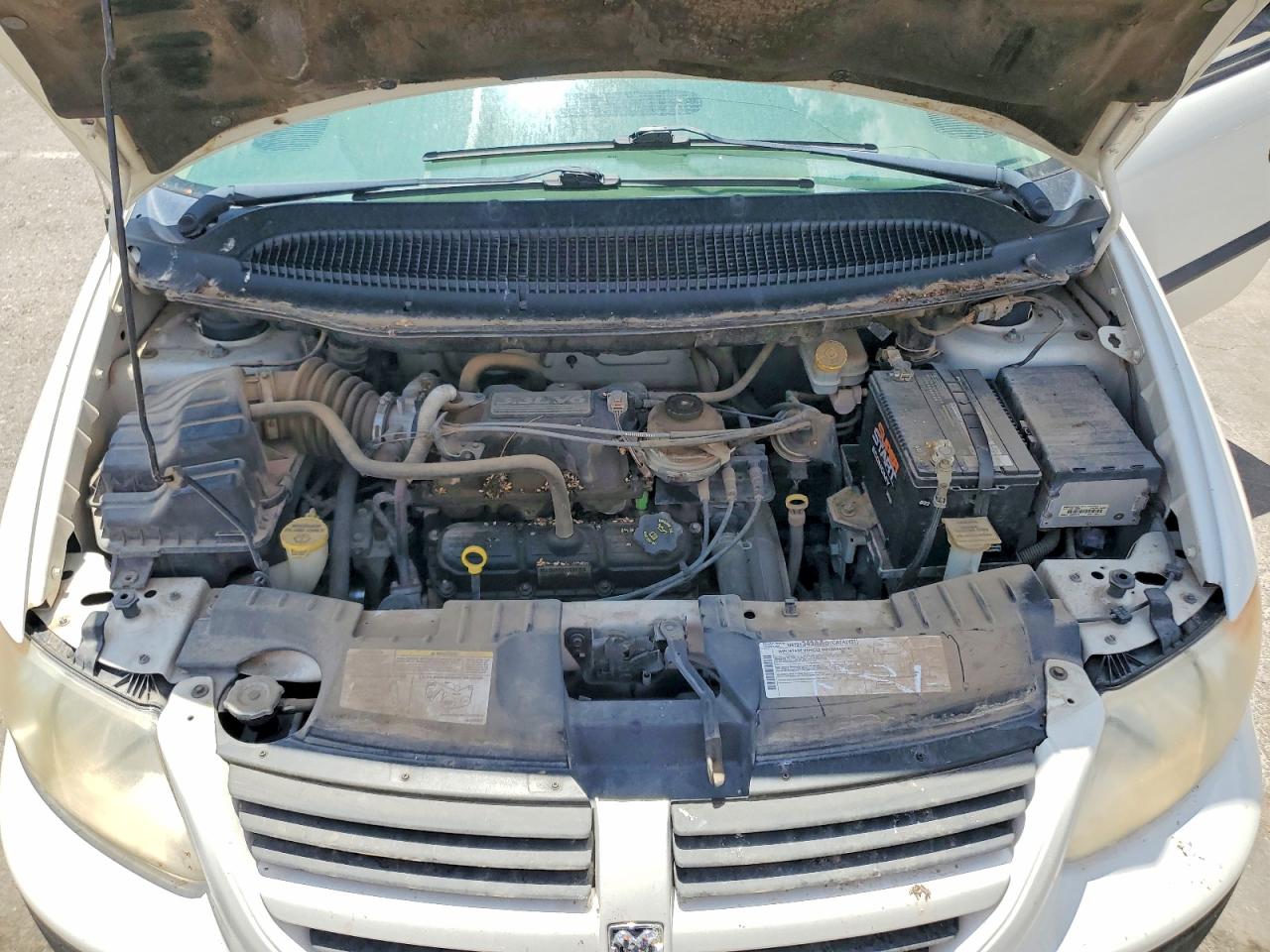 2005 Dodge Caravan Se White vin: 1D4GP25R55B378679