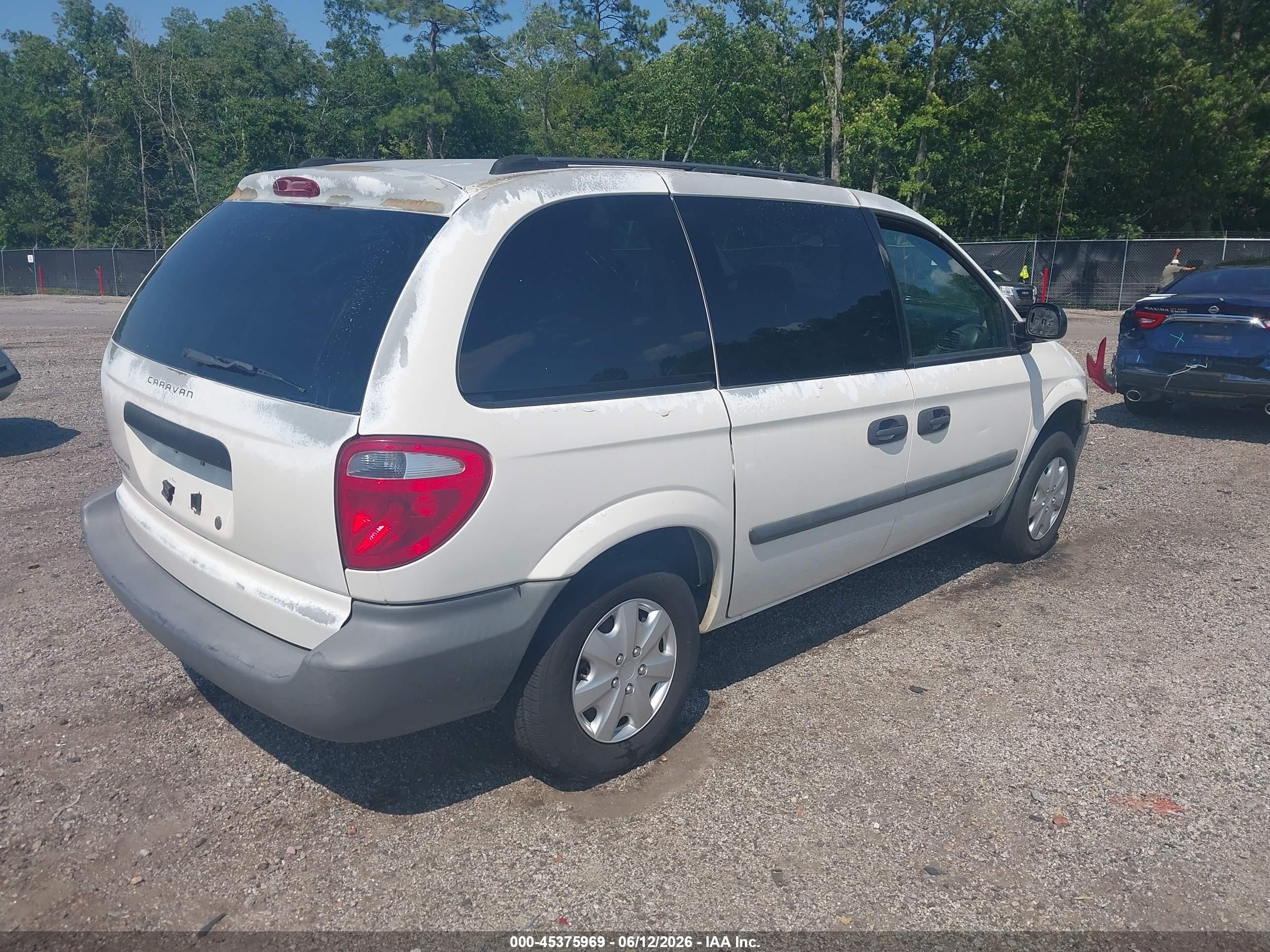 2005 Dodge Caravan Se White vin: 1D4GP25R75B179598