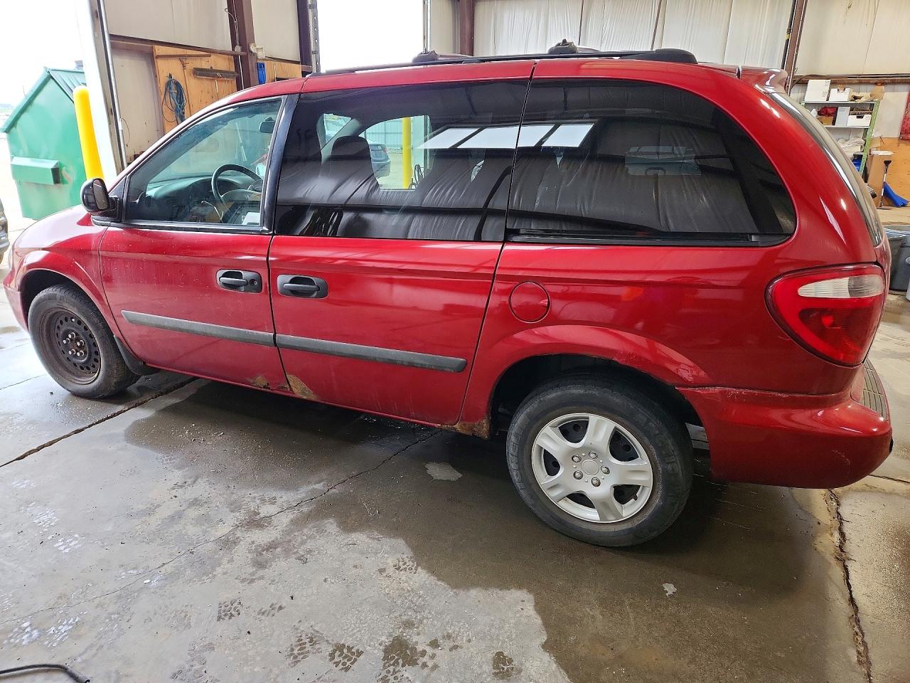2005 Dodge Caravan Se Red vin: 1D4GP25R95B200418
