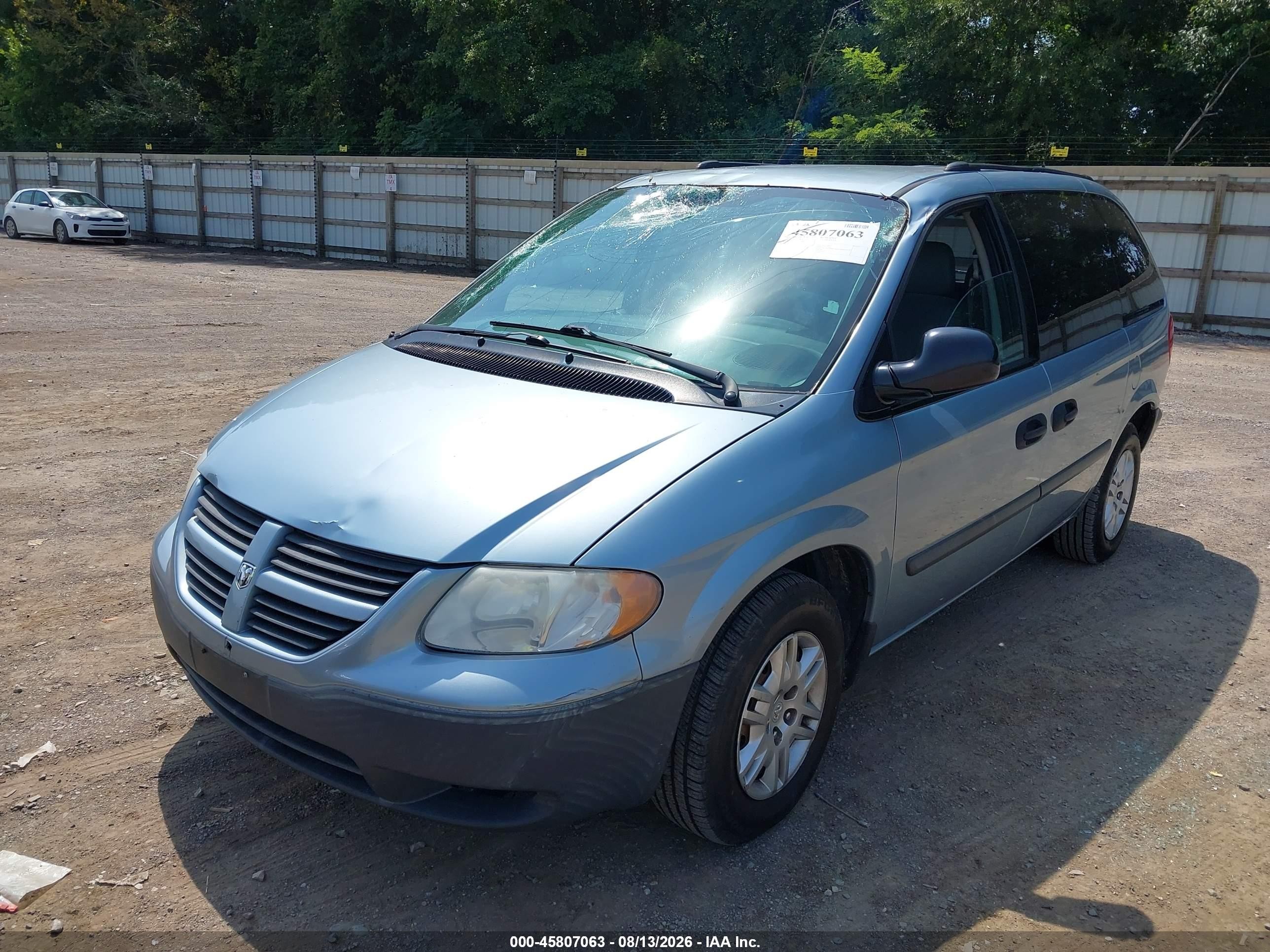 2005 Dodge Caravan Se Light Blue vin: 1D4GP25RX5B388429
