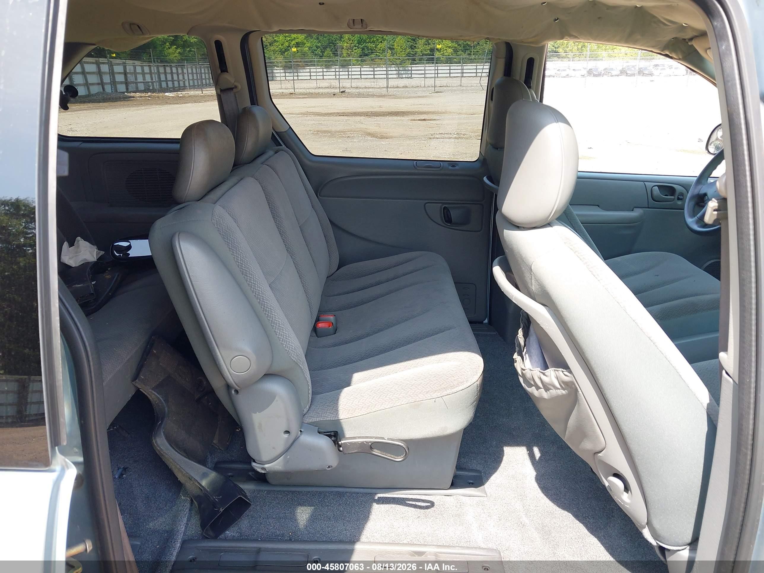 2005 Dodge Caravan Se Light Blue vin: 1D4GP25RX5B388429