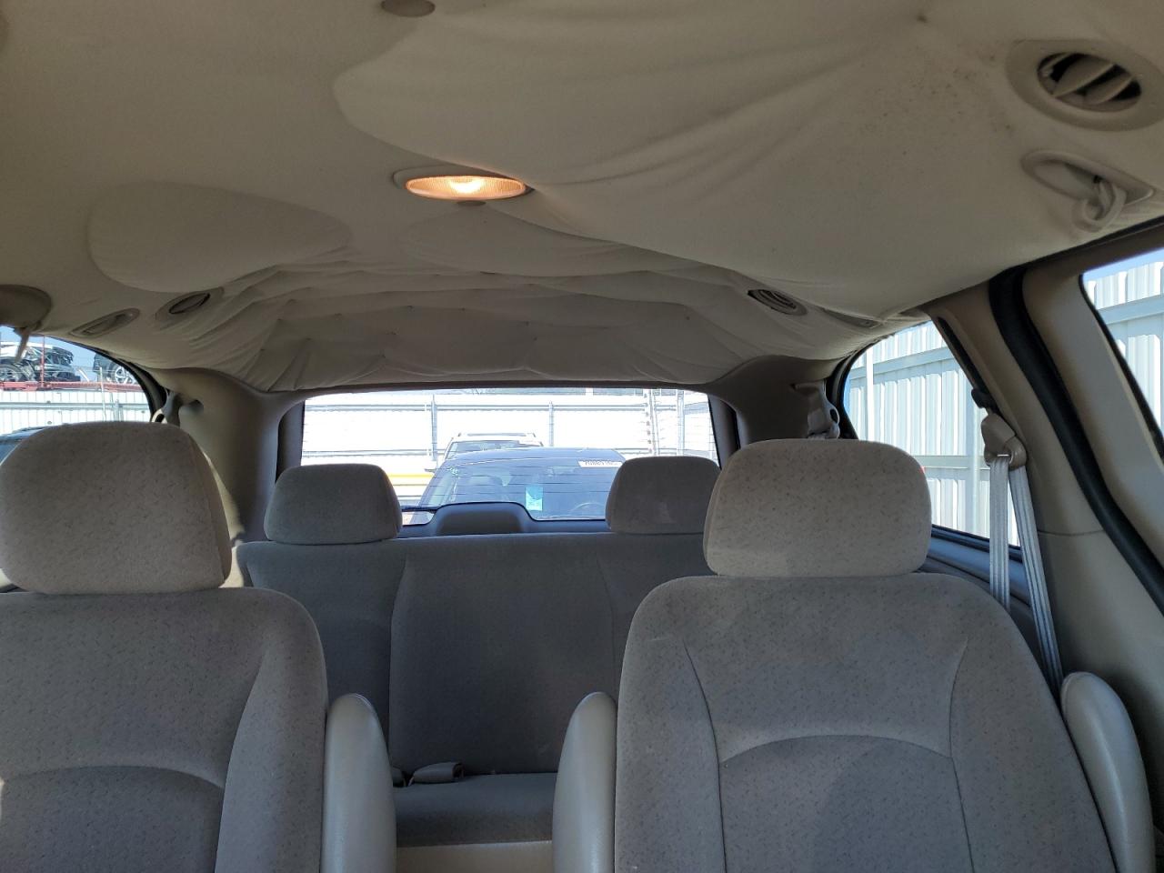 2003 Dodge Grand Caravan Sport Tan vin: 1D4GP44R33B290482