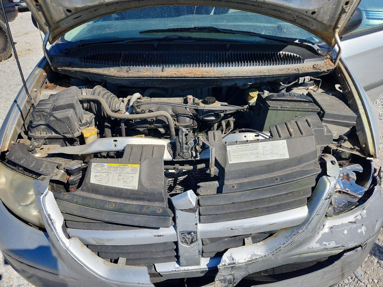 2005 Dodge Caravan Sxt Silver vin: 1D4GP45R05B360716