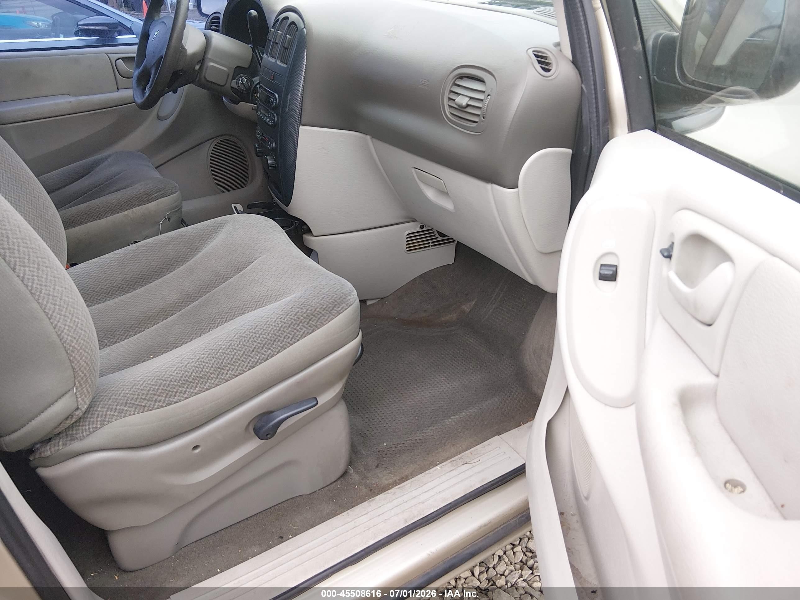 2005 Dodge Caravan Sxt Gold vin: 1D4GP45R15B234512